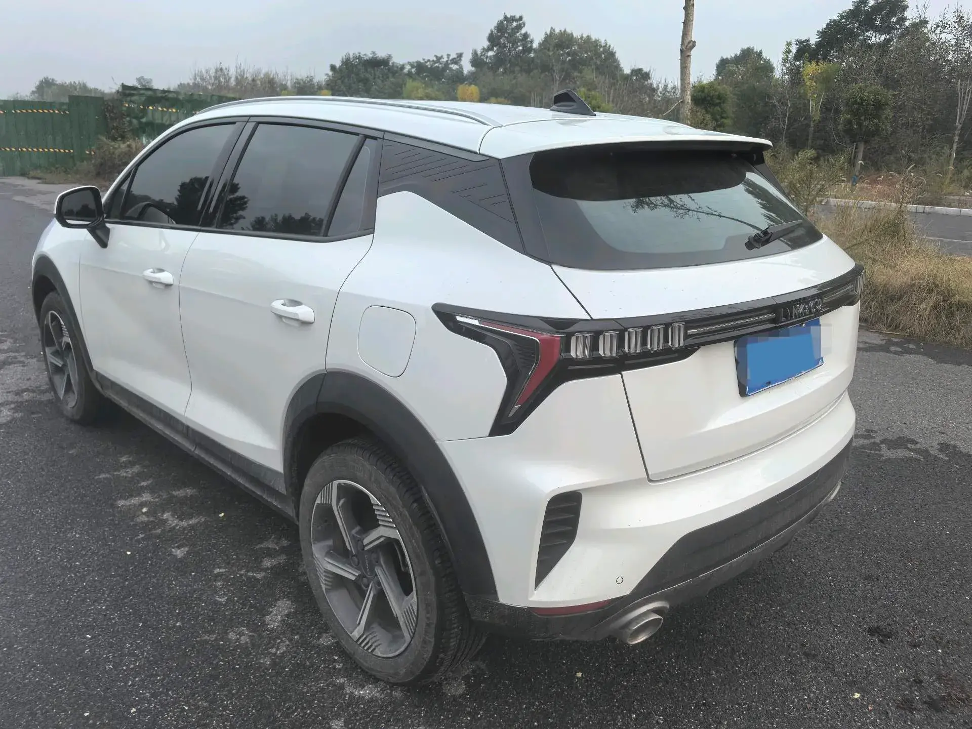 2023 LYNK&CO 06 thumbnail 3