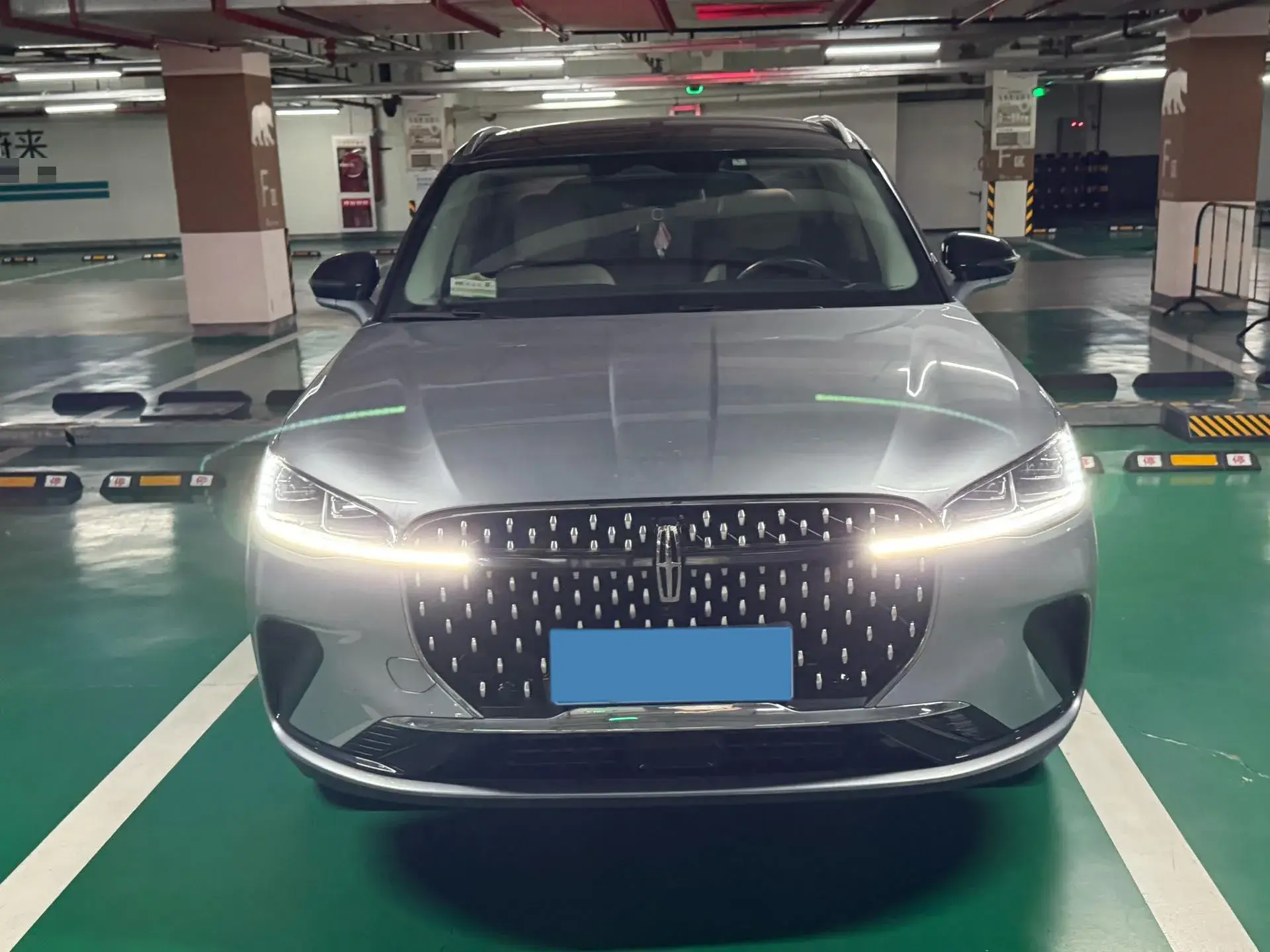 2023 LINCOLN CORSAIR thumbnail 2