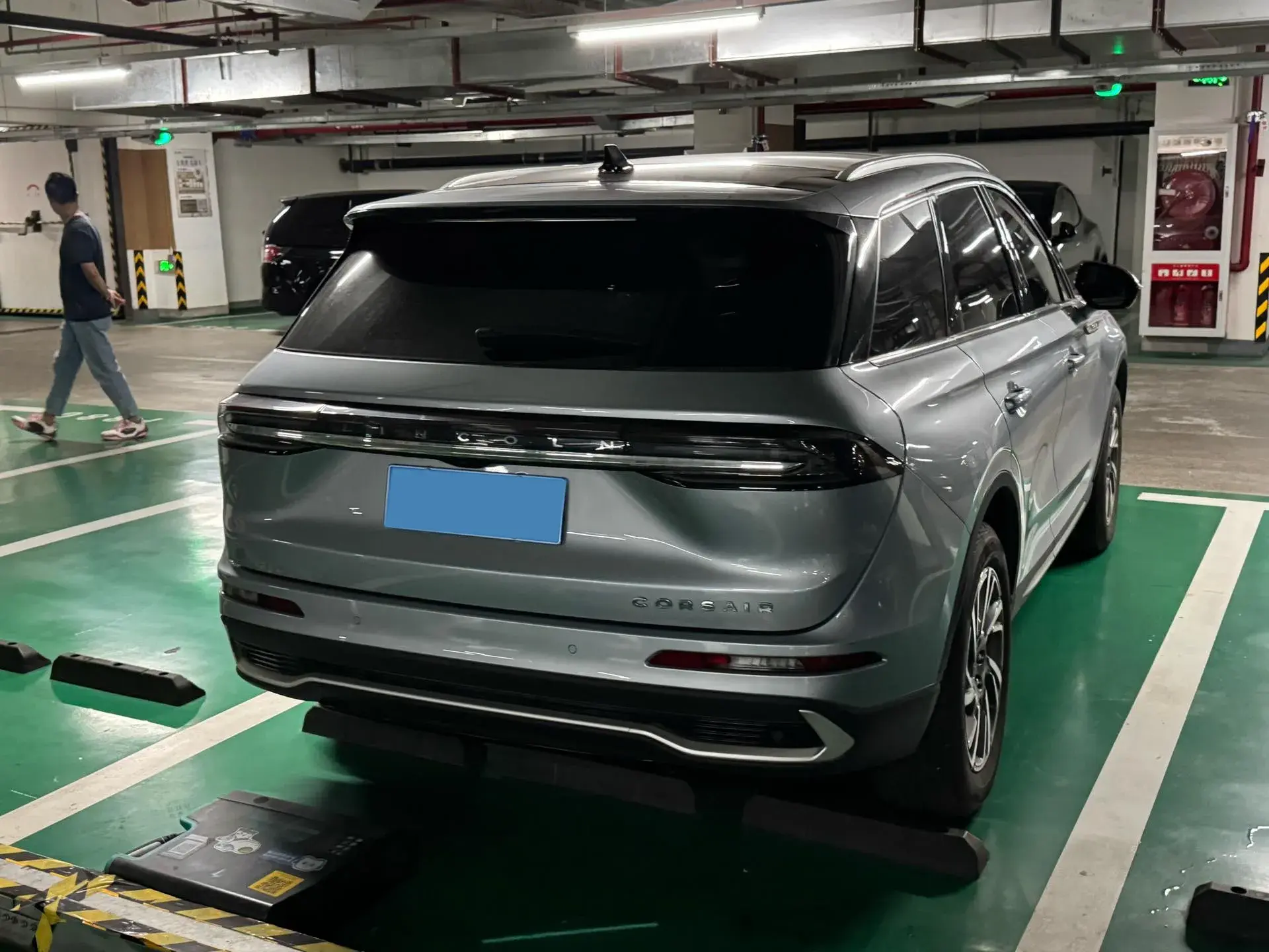 2023 LINCOLN CORSAIR thumbnail 4