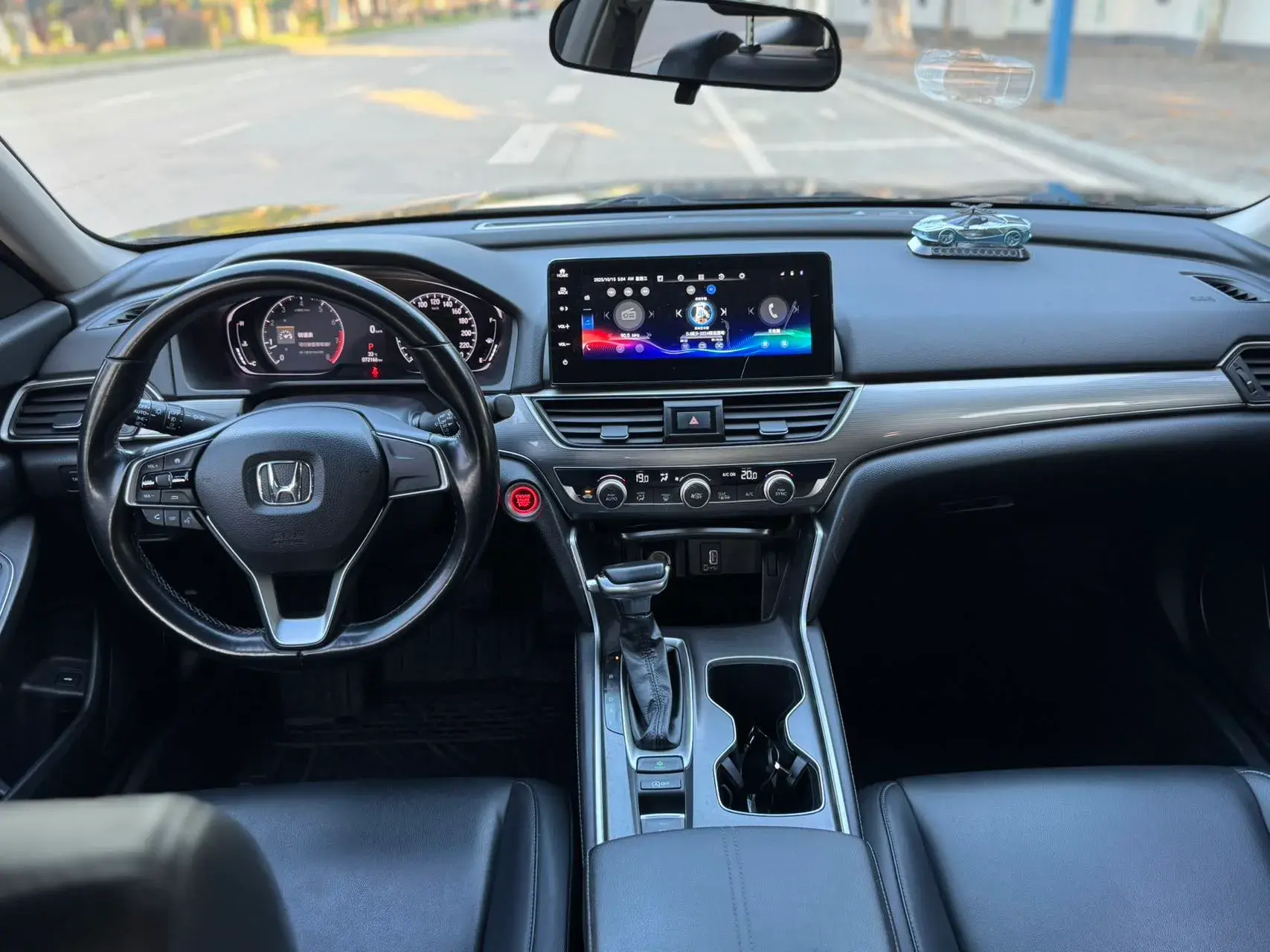 2022 HONDA ACCORD thumbnail 4