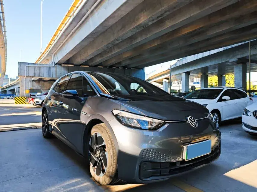 2023 VOLKSWAGEN ID.3 thumbnail 3