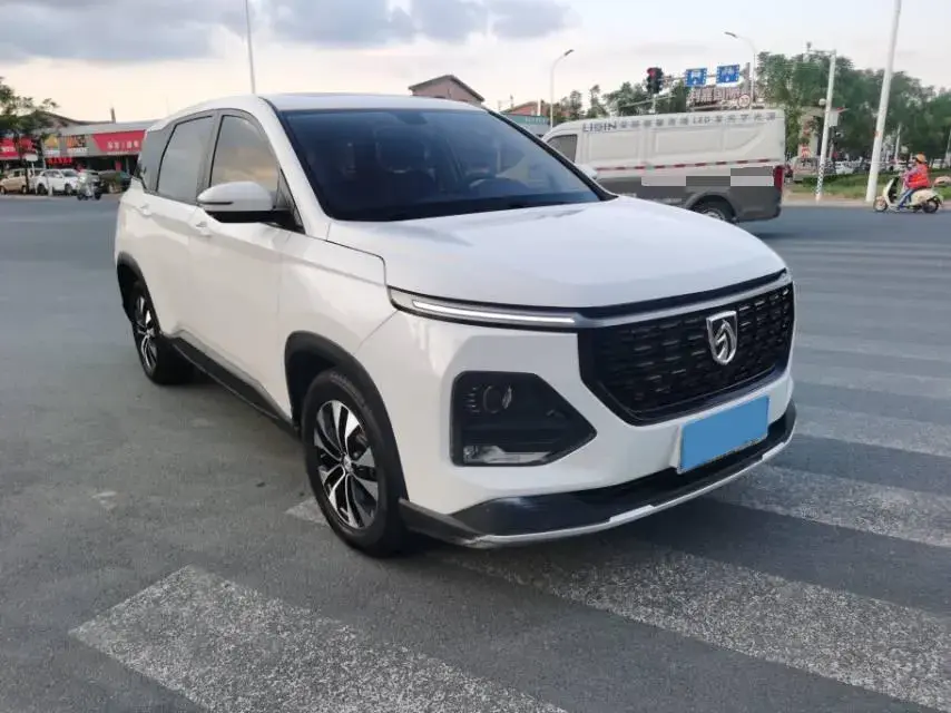 2020 BAOJUN 530 thumbnail 2