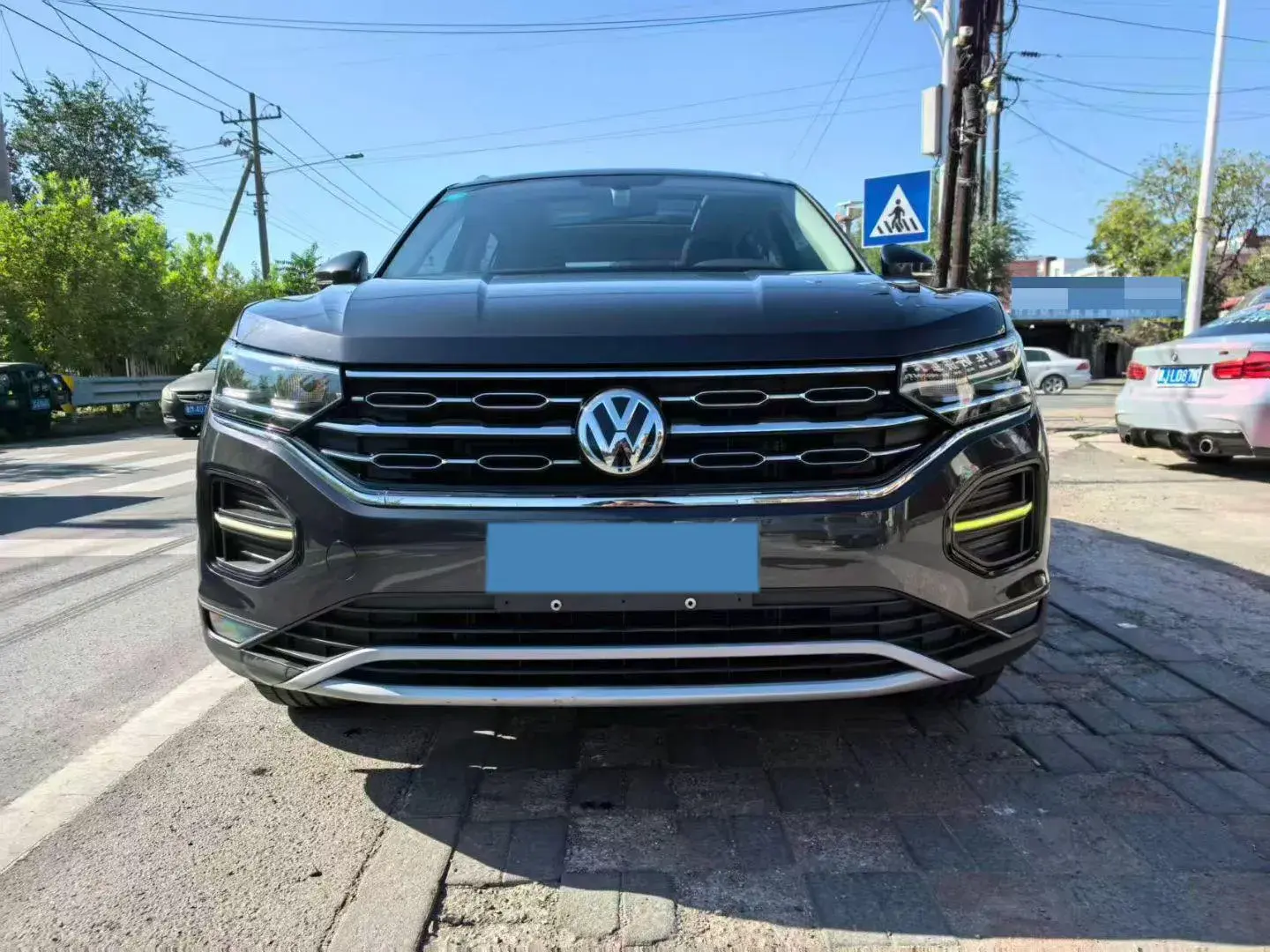 2019 VOLKSWAGEN TAYRON thumbnail 3