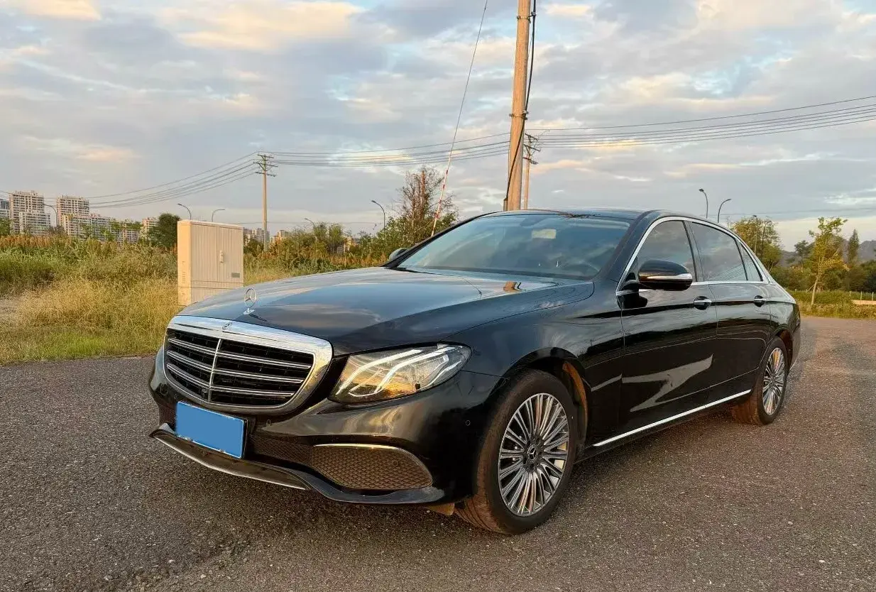 2020 MERCEDES-BENZ E view 1