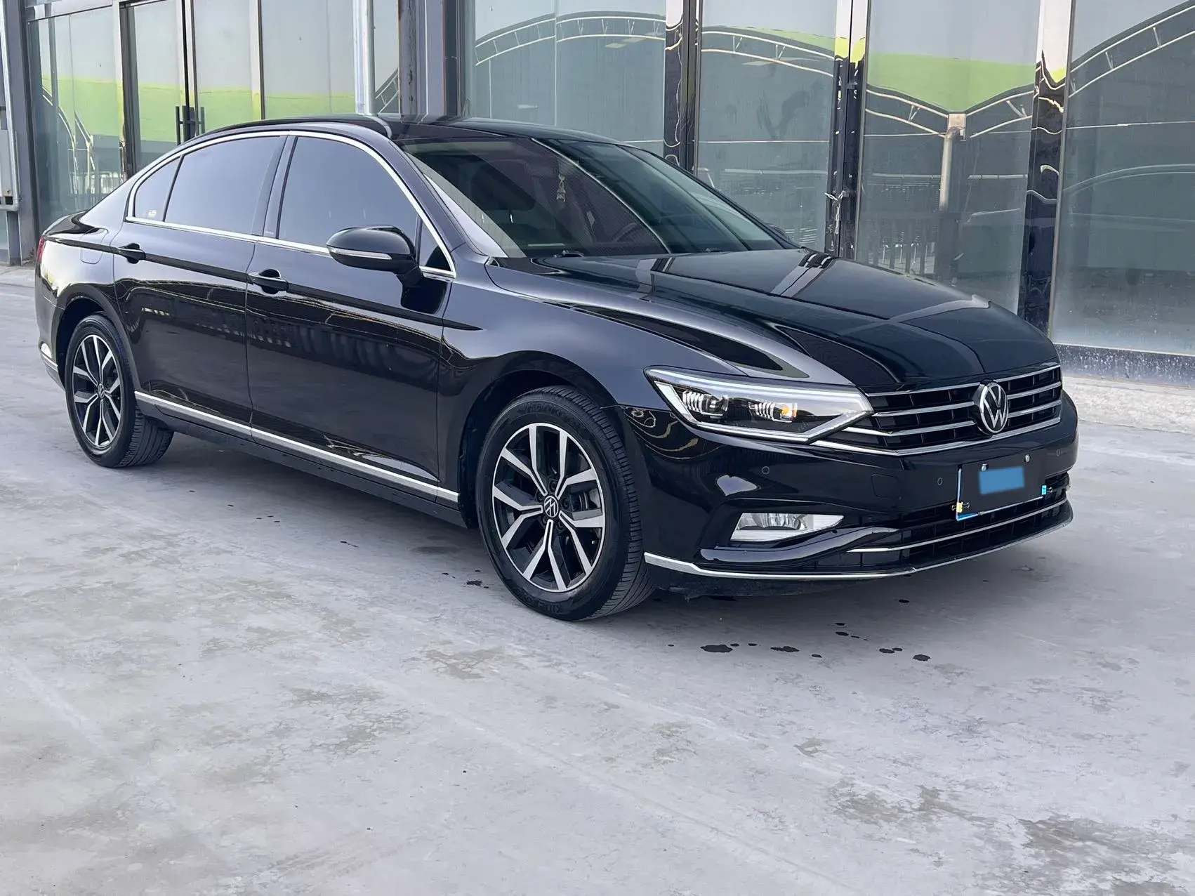 2020 VOLKSWAGEN MAGOTAN thumbnail 3