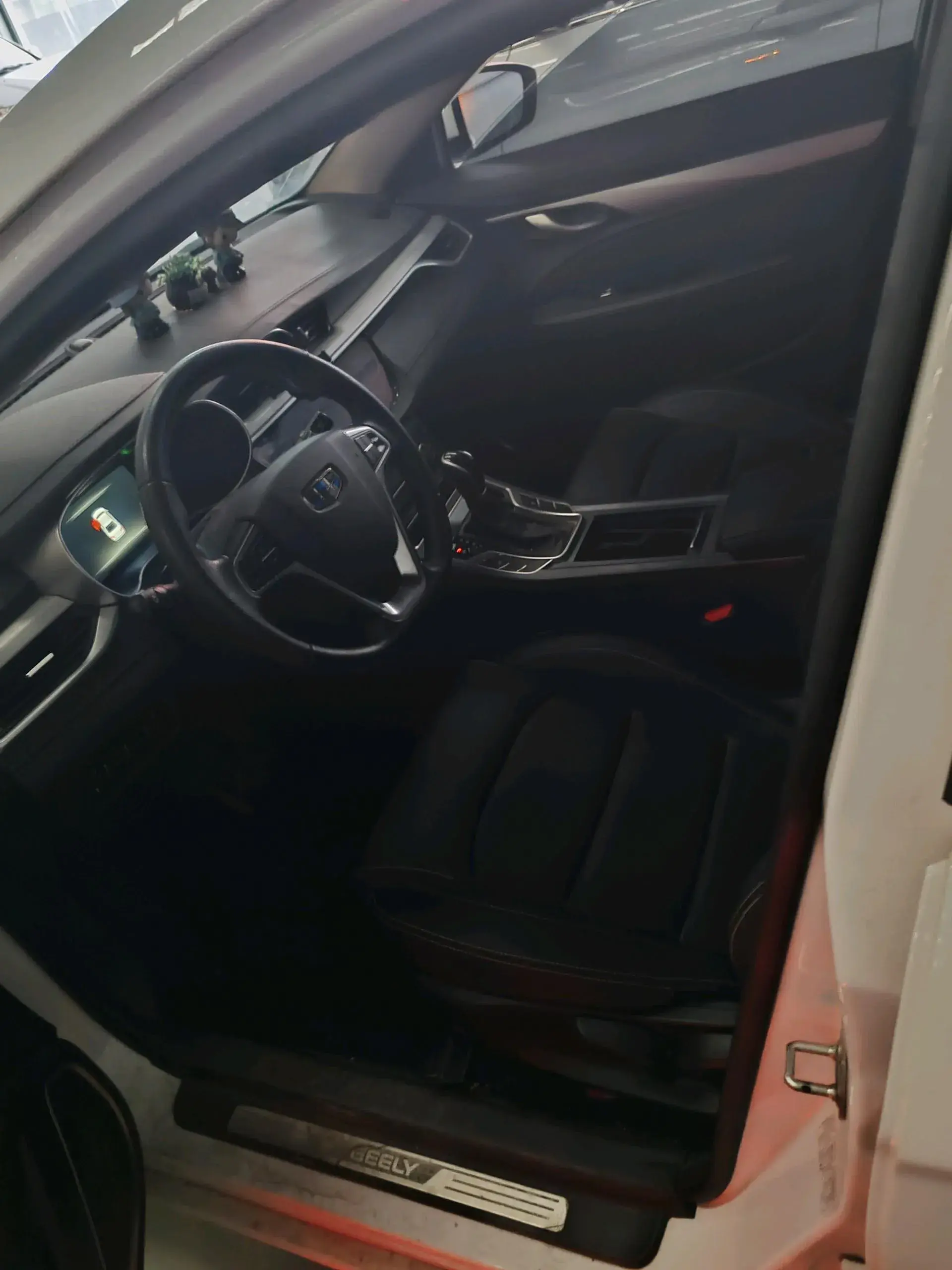 2018 GEELY EMGRAND thumbnail 2