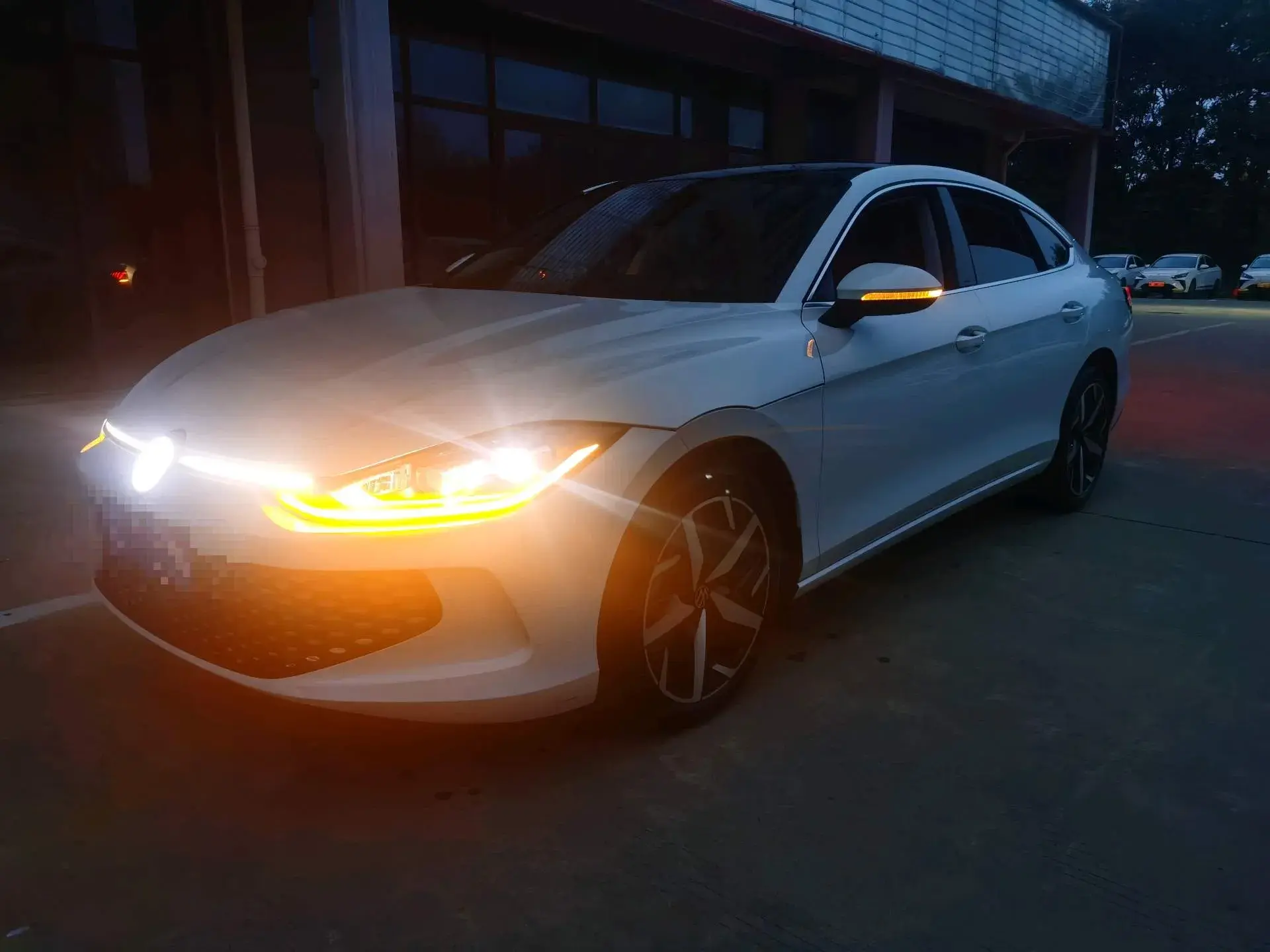 2025 VOLKSWAGEN LAMANDO view 1