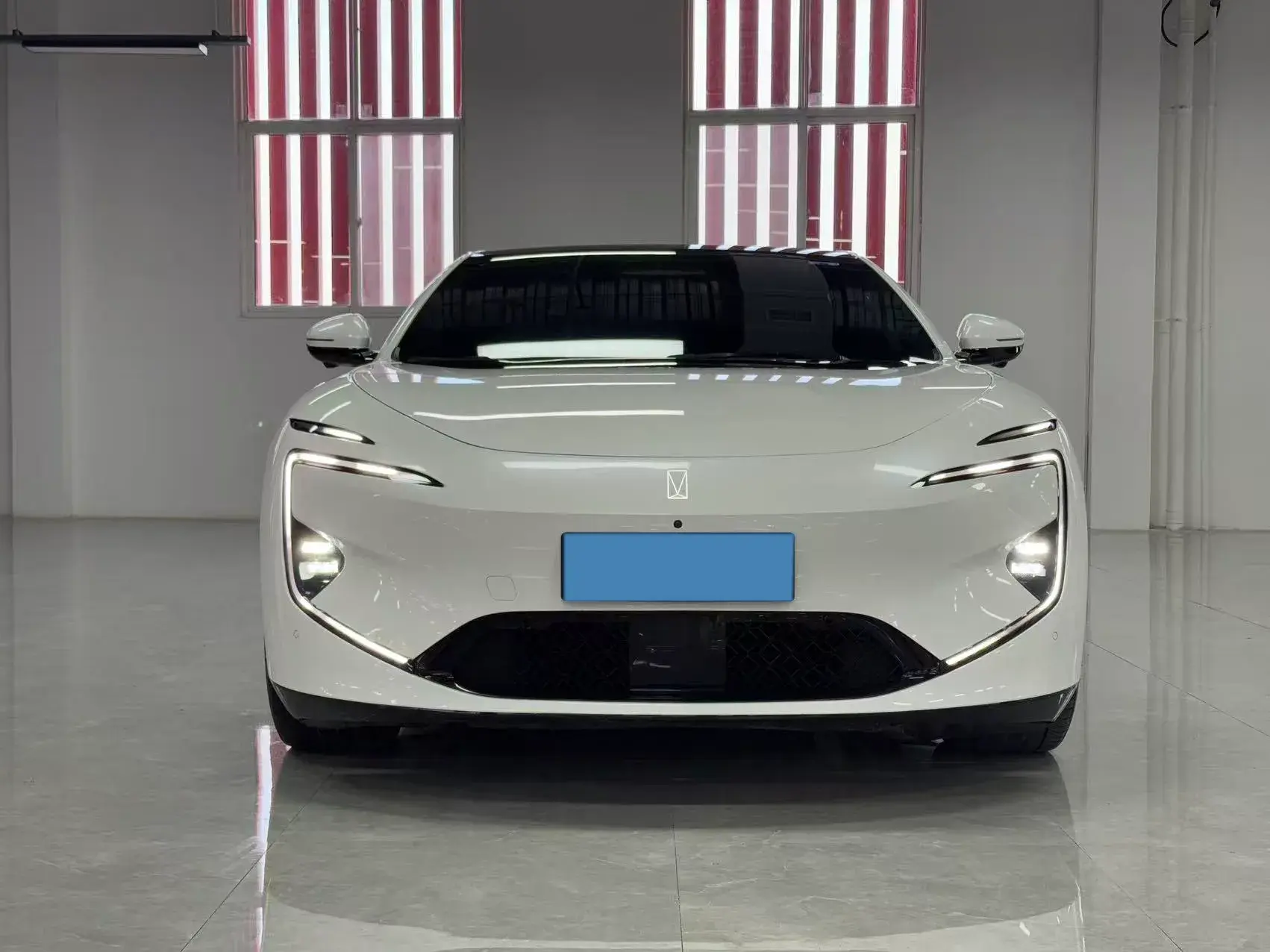 2025 AVATR 12 thumbnail 2