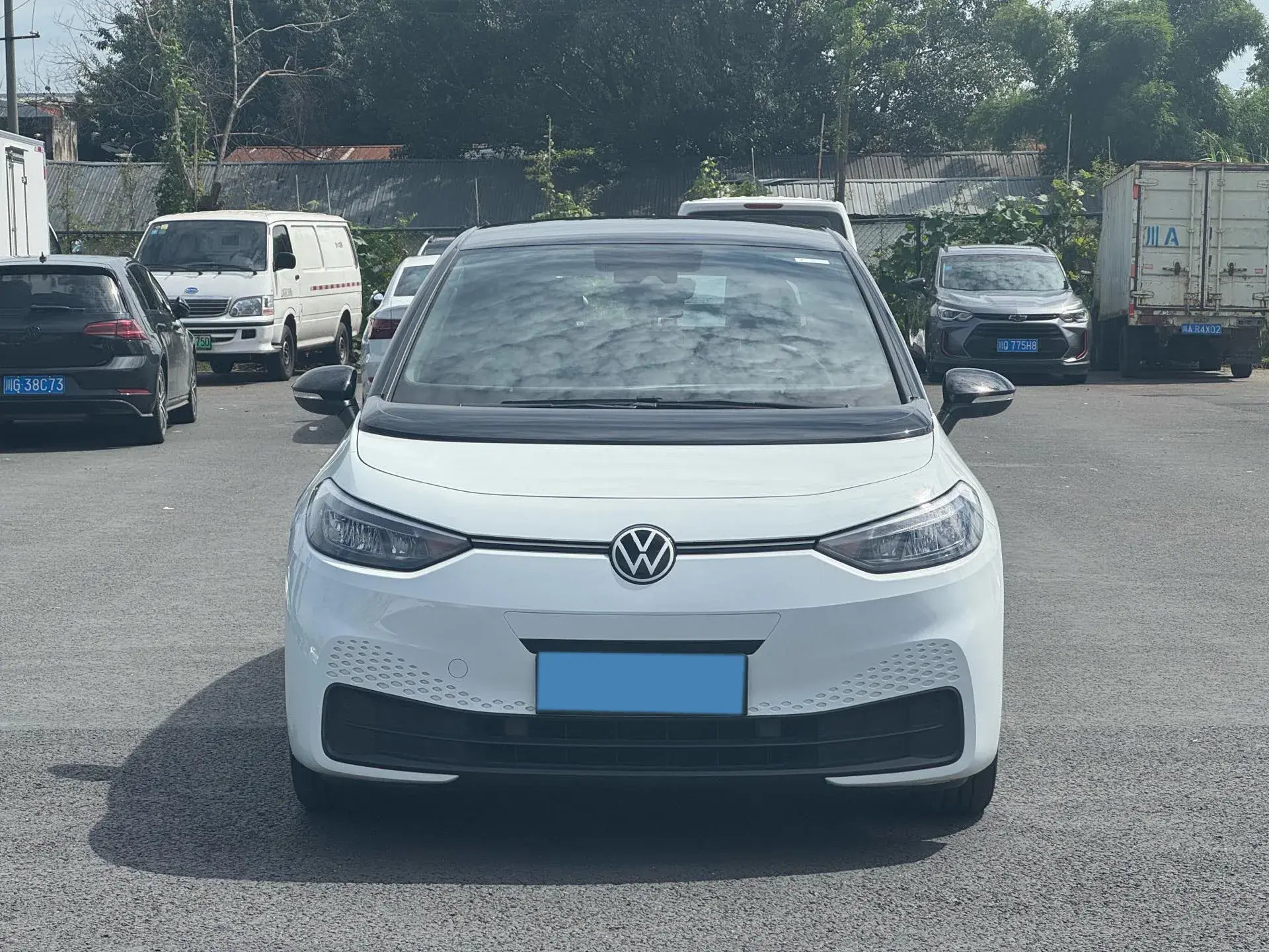 2024 VOLKSWAGEN ID.3 thumbnail 2