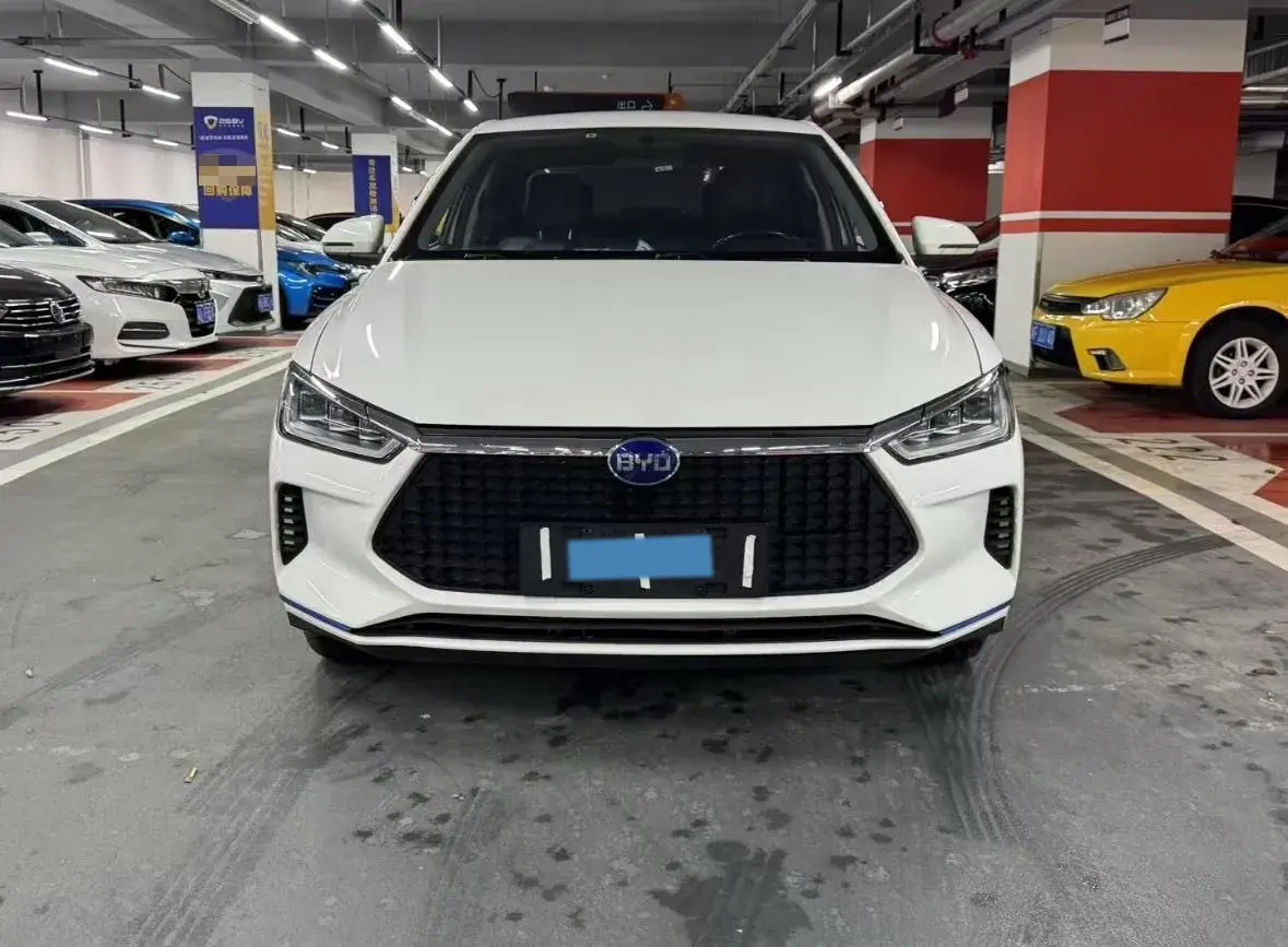 2021 BYD E3 thumbnail 2