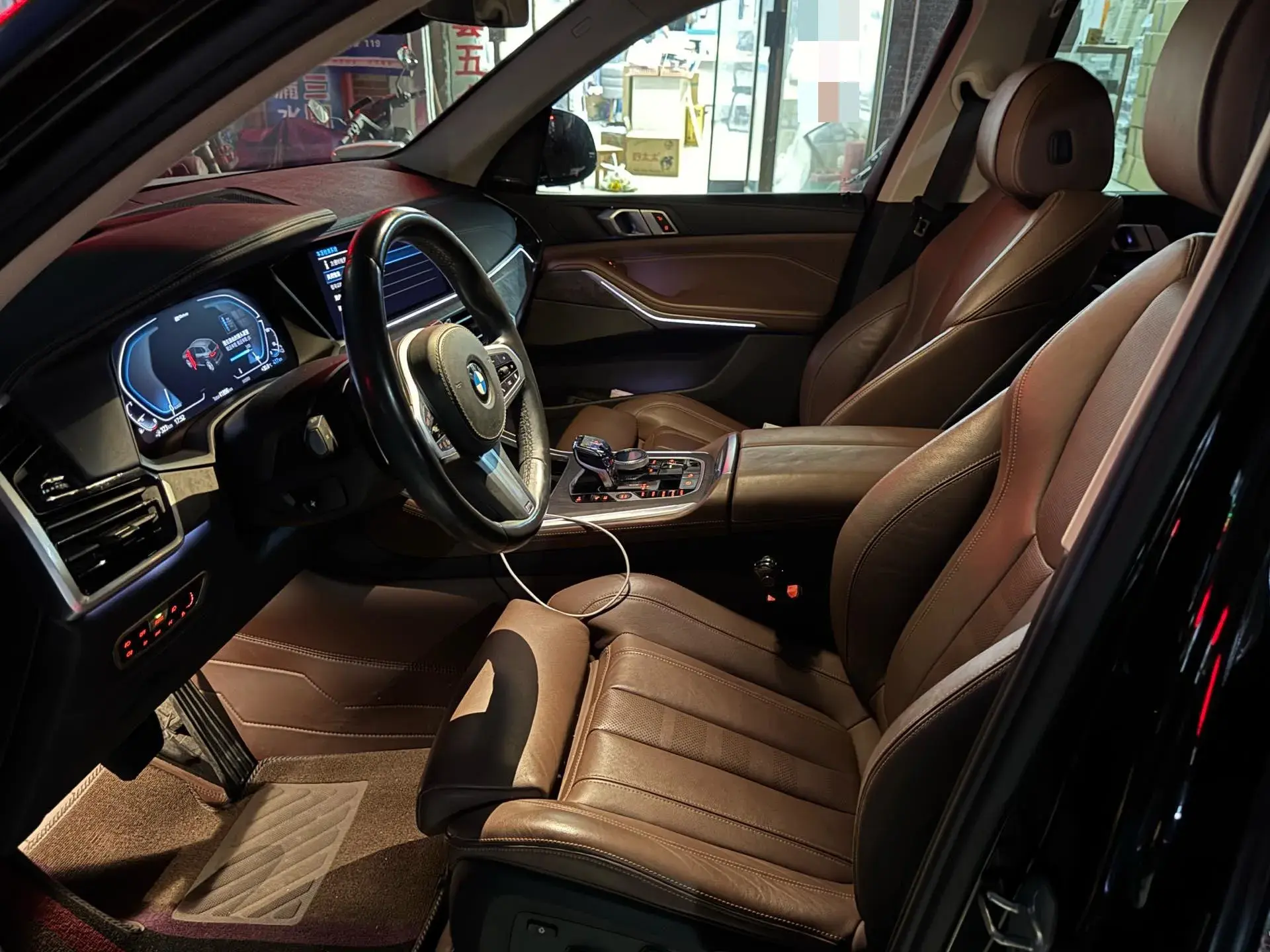 2020 BMW X5 thumbnail 4