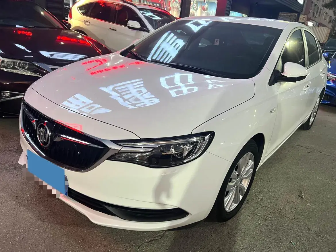 2021 BUICK EXCELLE view 1