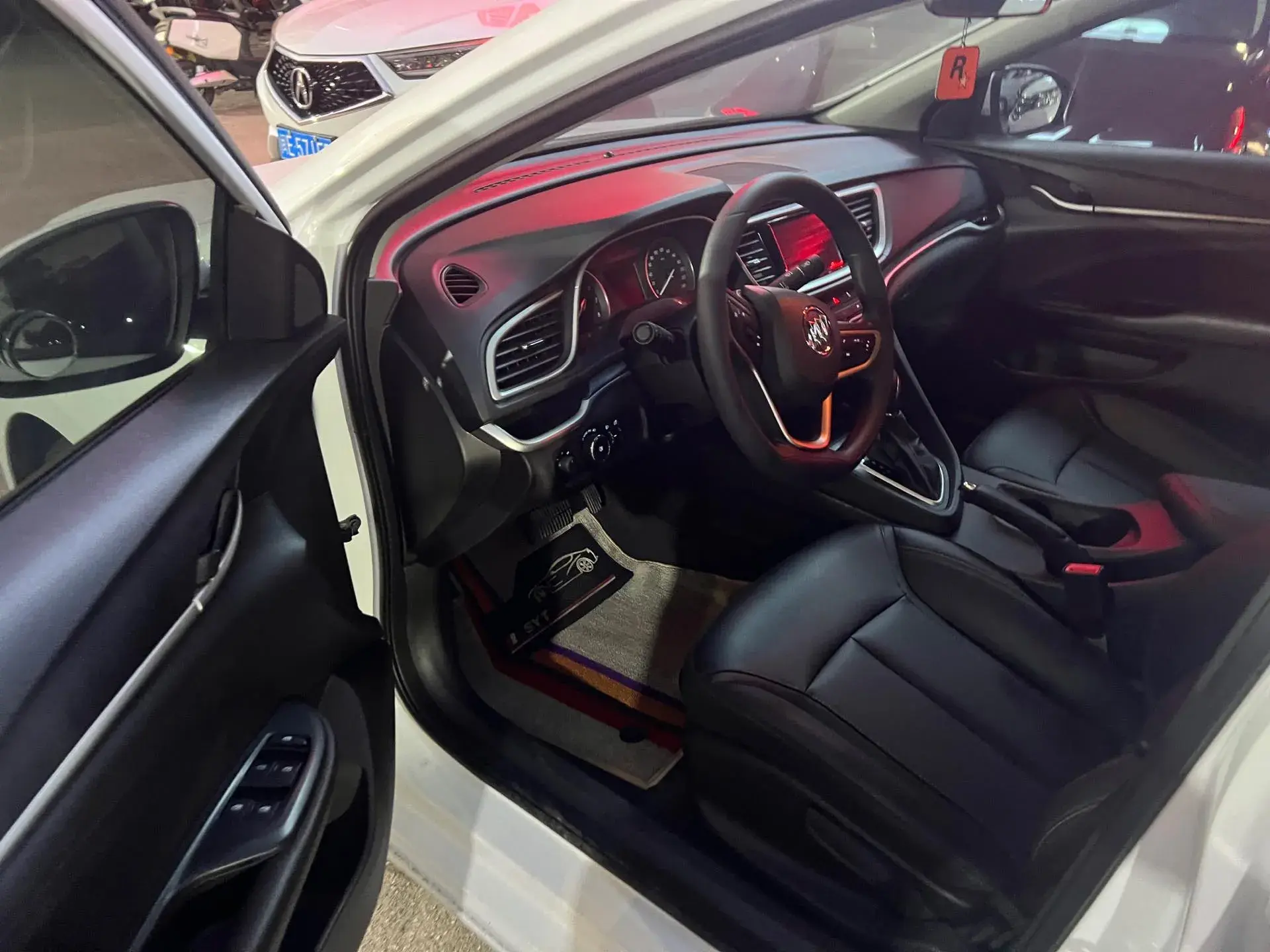 2021 BUICK EXCELLE thumbnail 2