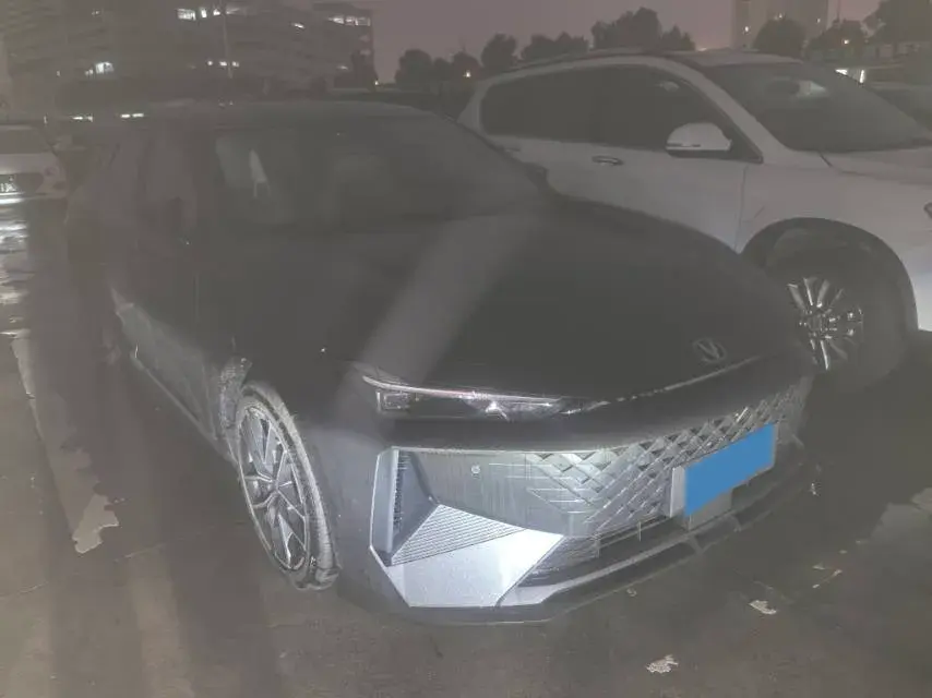 2024 CHANGAN UNI-V thumbnail 3