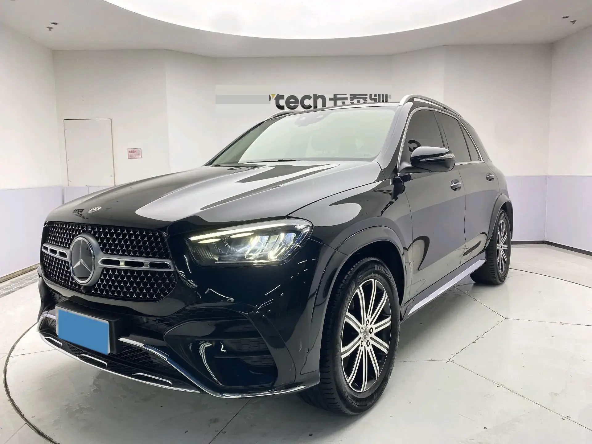 2024 MERCEDES-BENZ GLE view 1