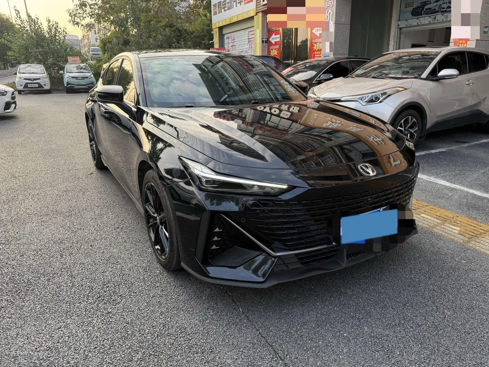 2022 CHANGAN UNI-V thumbnail 2