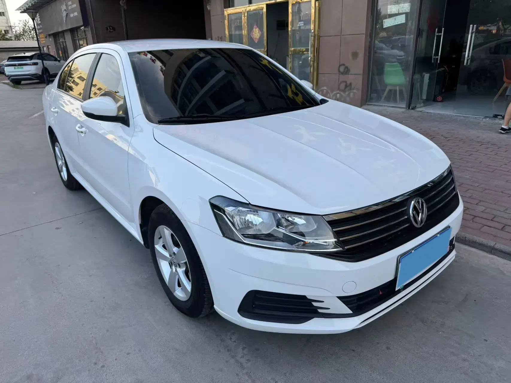 2019 VOLKSWAGEN LAVIDA thumbnail 2