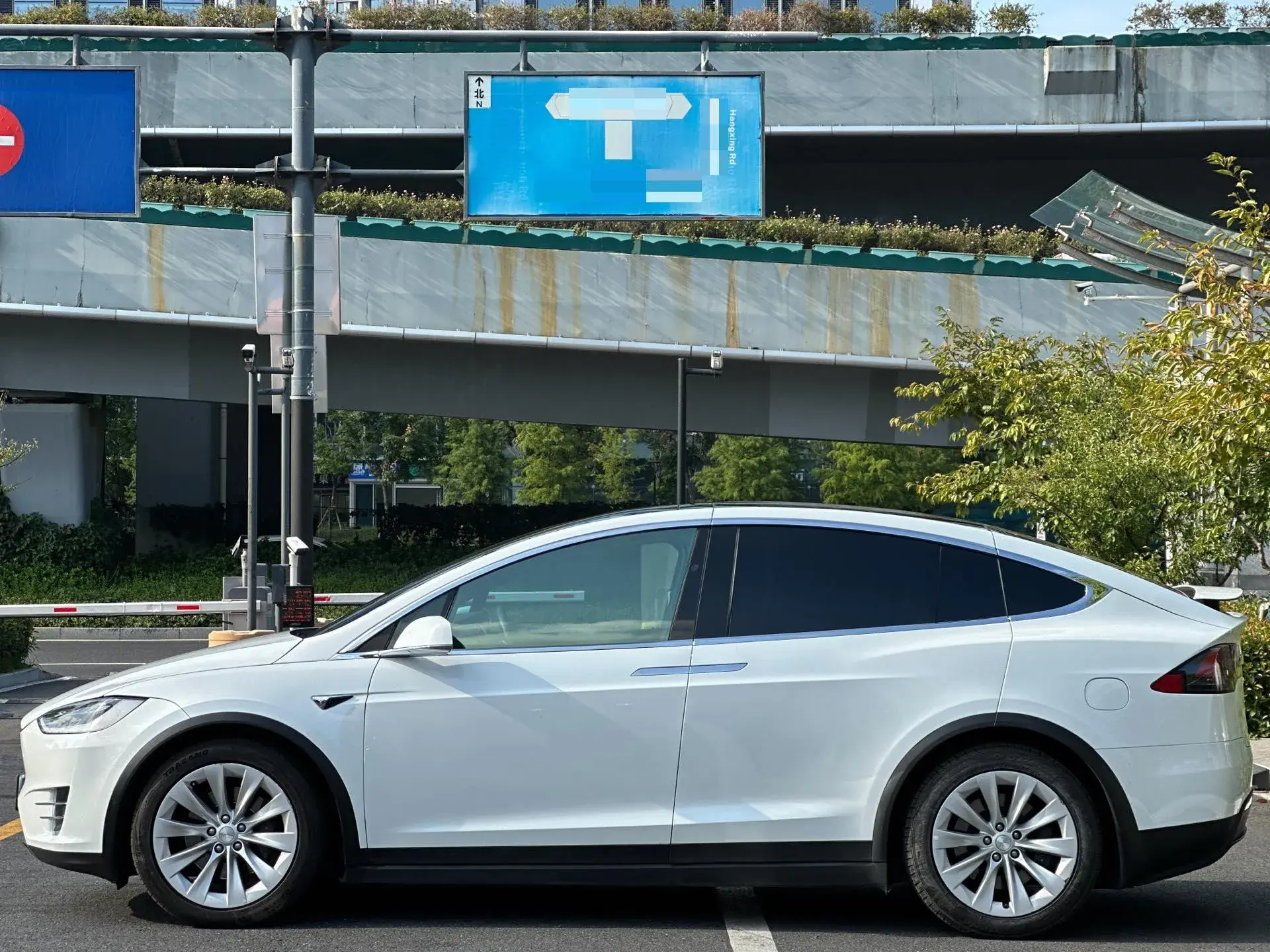 2016 TESLA MODEL thumbnail 3