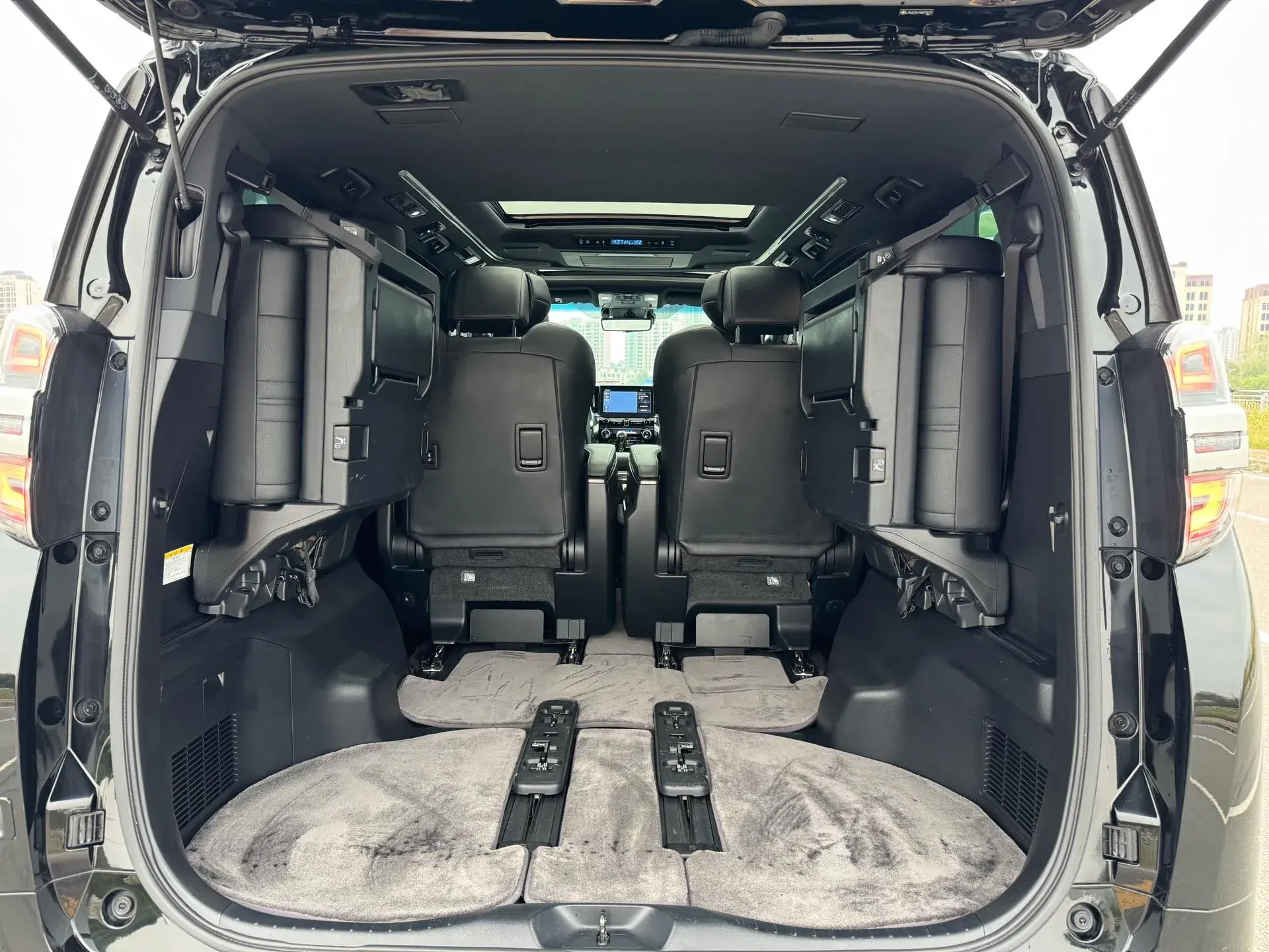 2021 TOYOTA VELLFIRE thumbnail 4