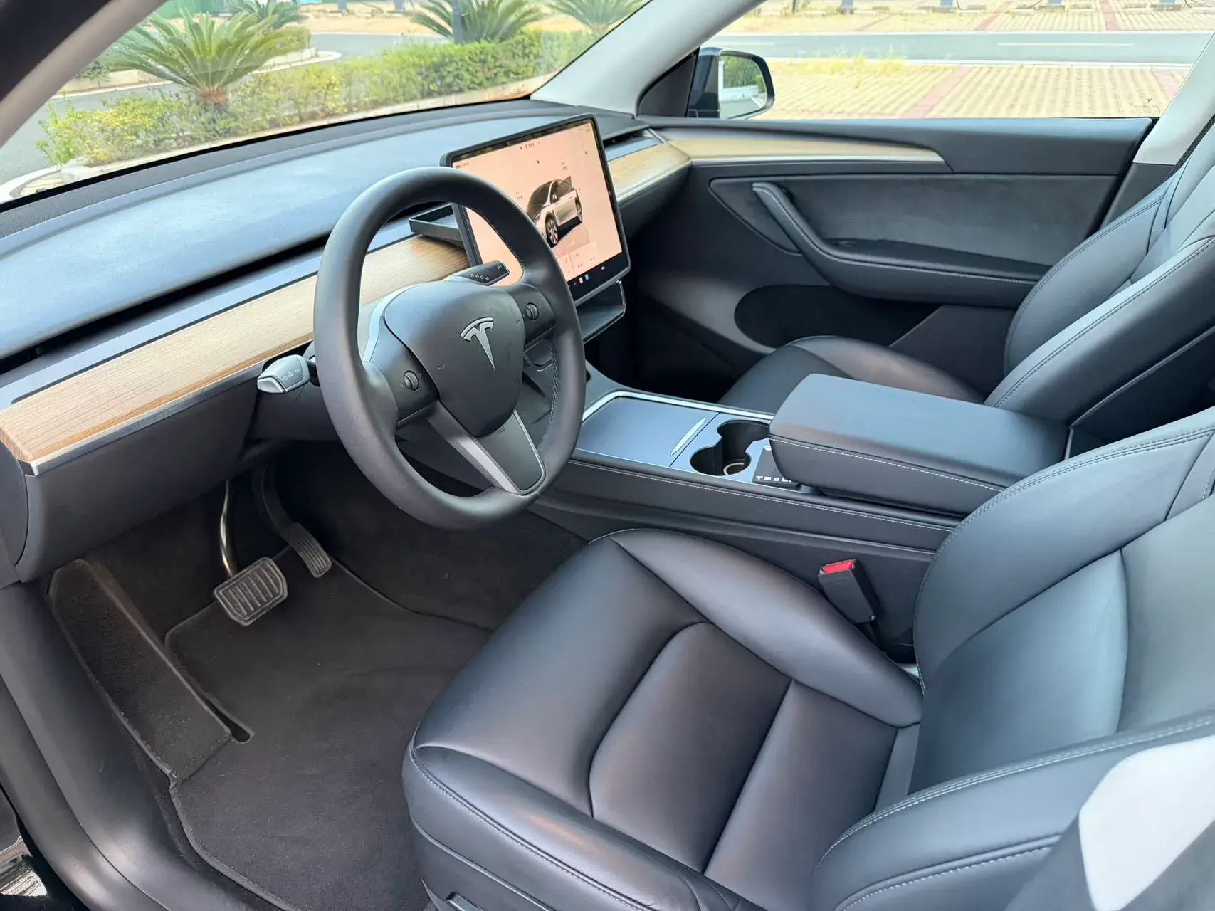 2022 TESLA MODEL thumbnail 4