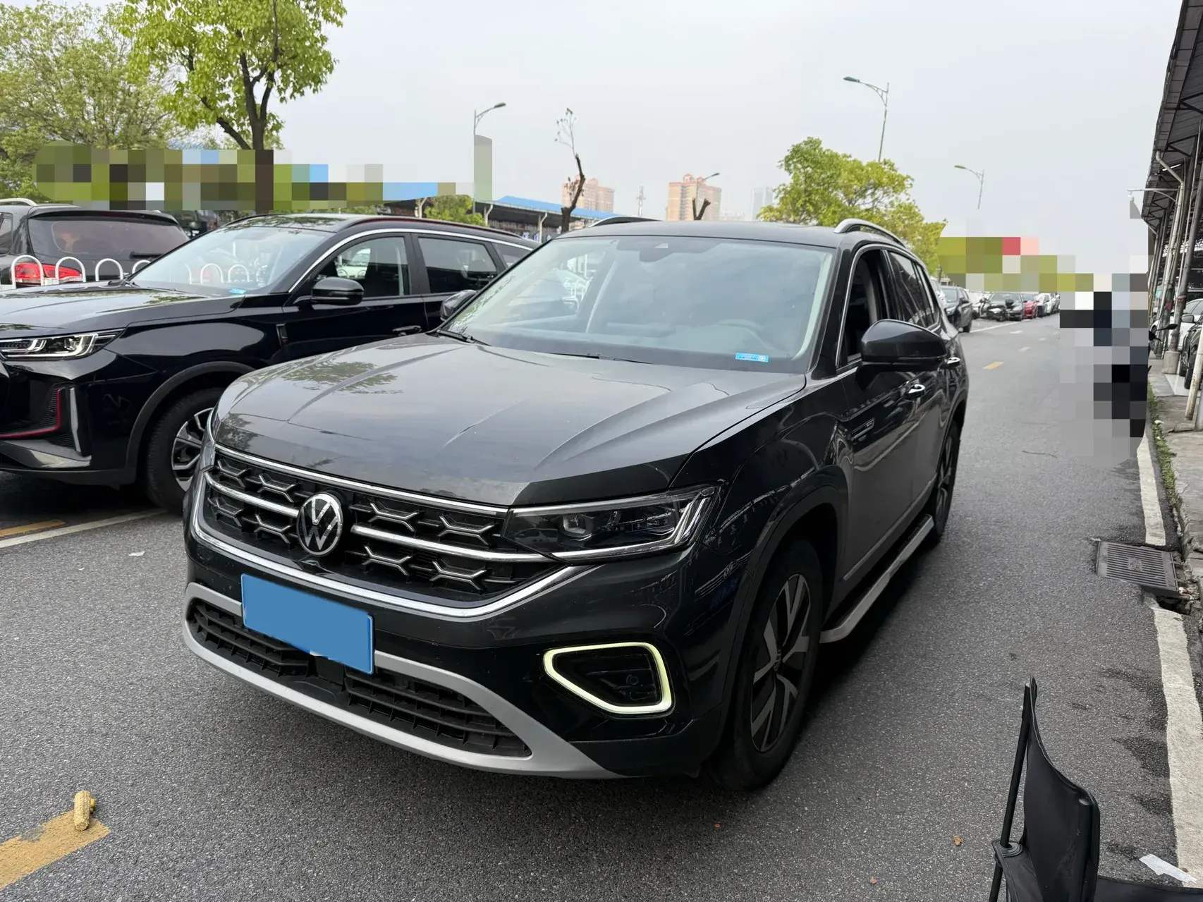 2023 VOLKSWAGEN TAYRON view 1