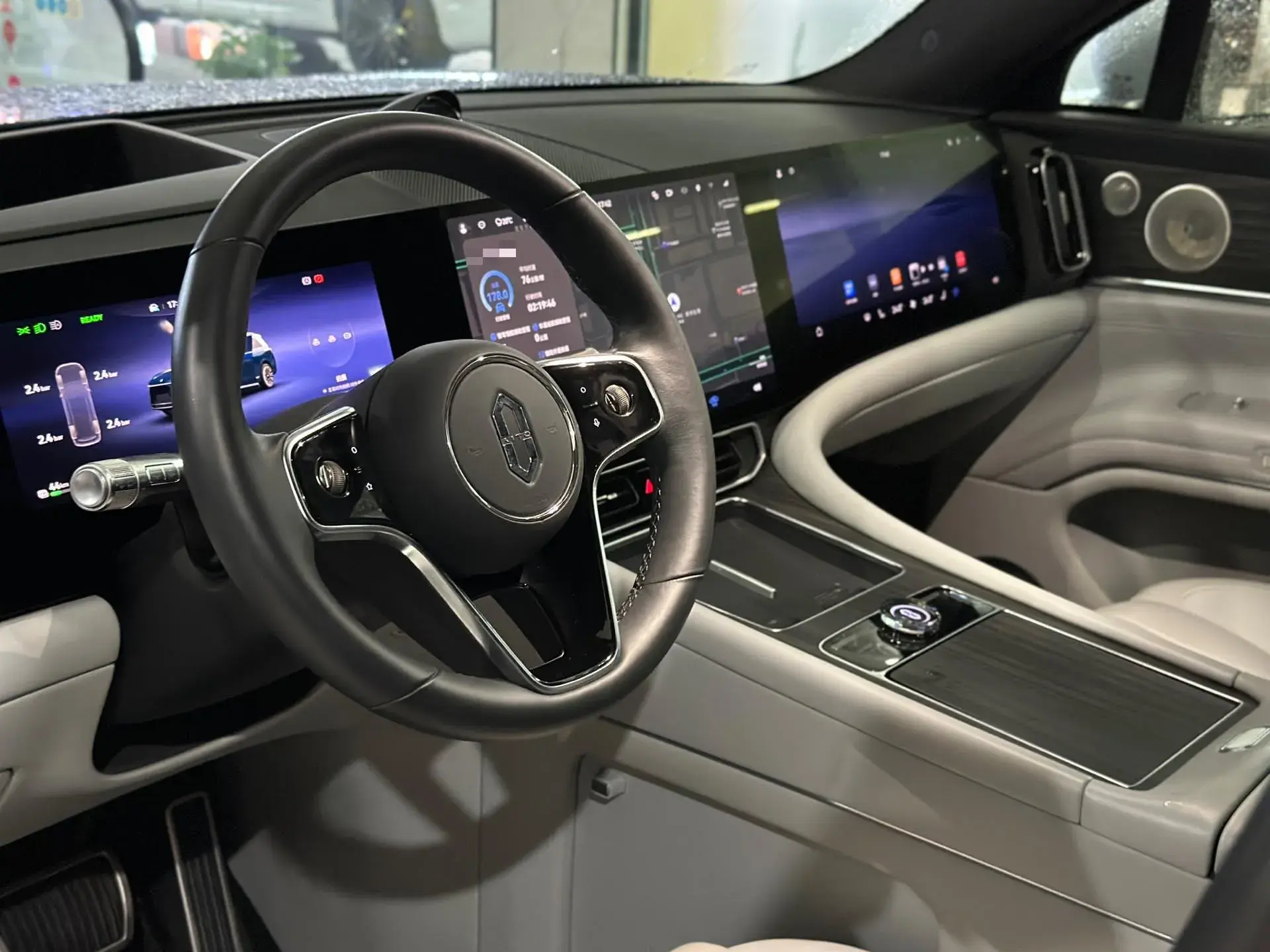 2024 AITO AITO thumbnail 3