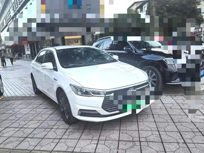 2021 BYD QIN thumbnail 2