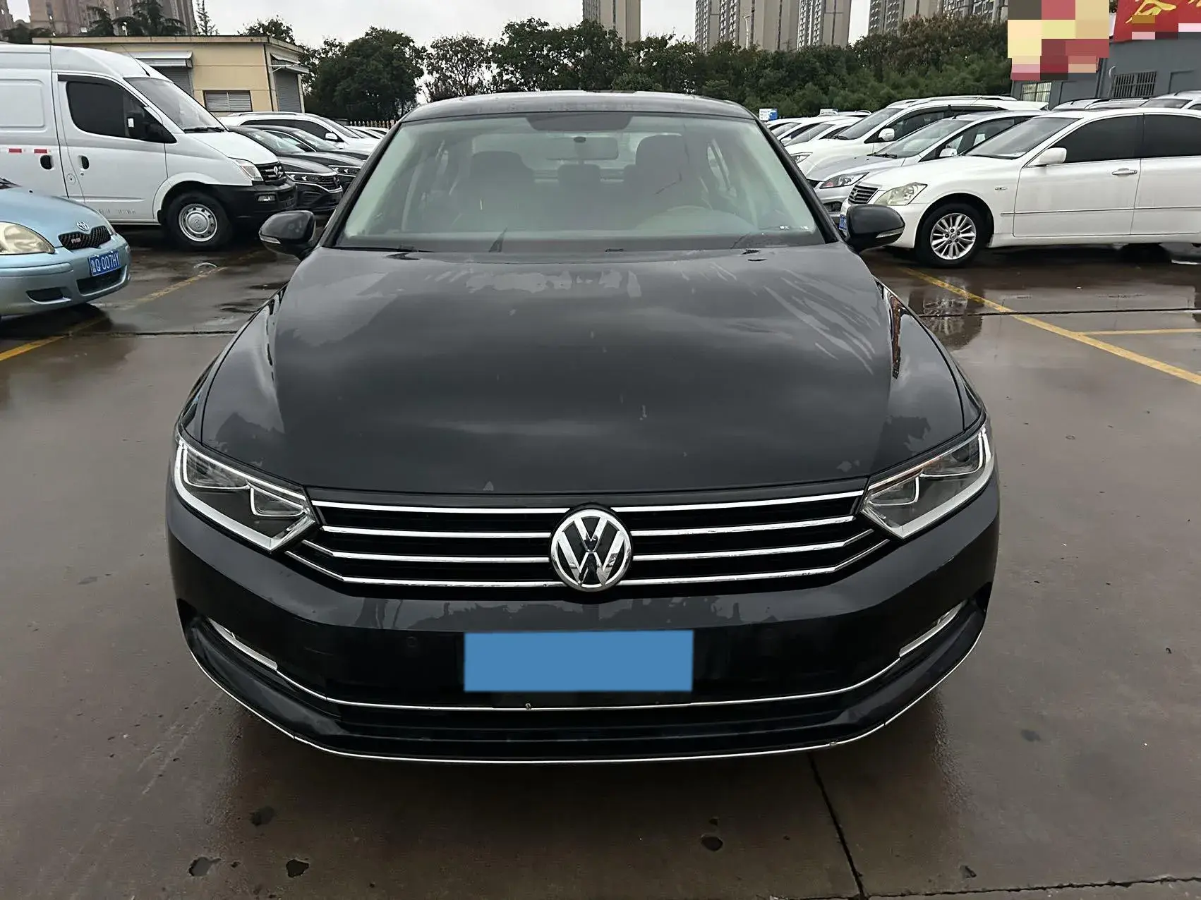 2018 VOLKSWAGEN MAGOTAN thumbnail 2