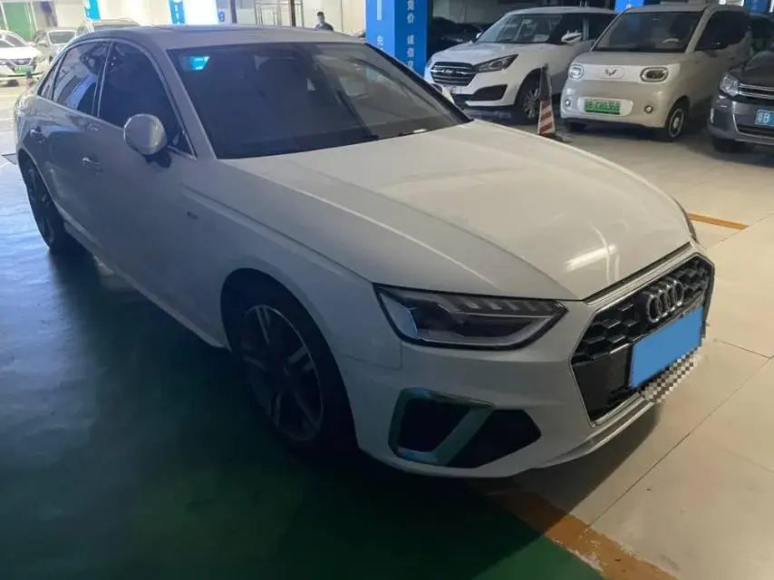 2020 AUDI A4L thumbnail 3