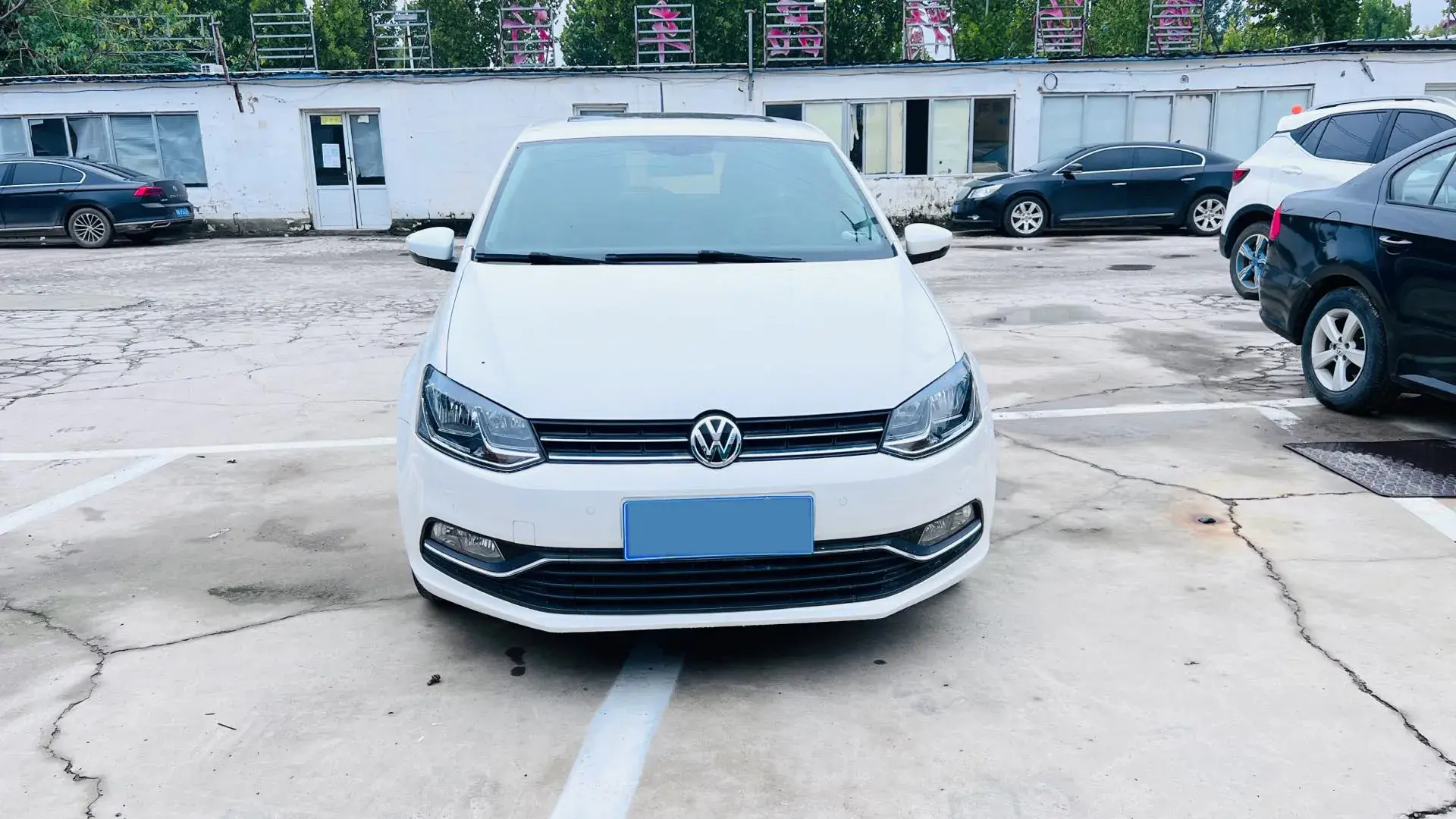 2018 VOLKSWAGEN POLO thumbnail 3