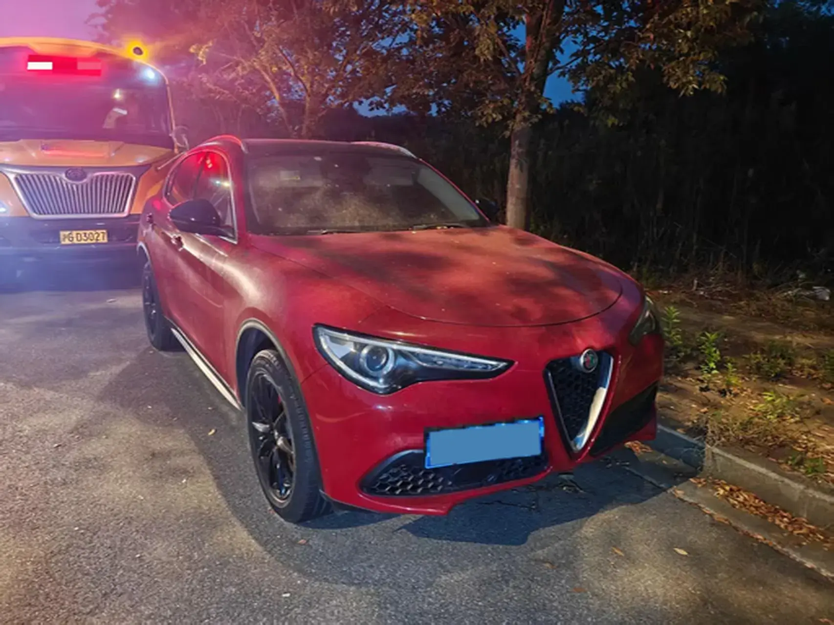 2017 ALFA ROMEO thumbnail 2