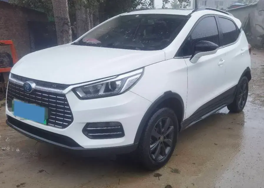 2018 BYD YUAN view 1