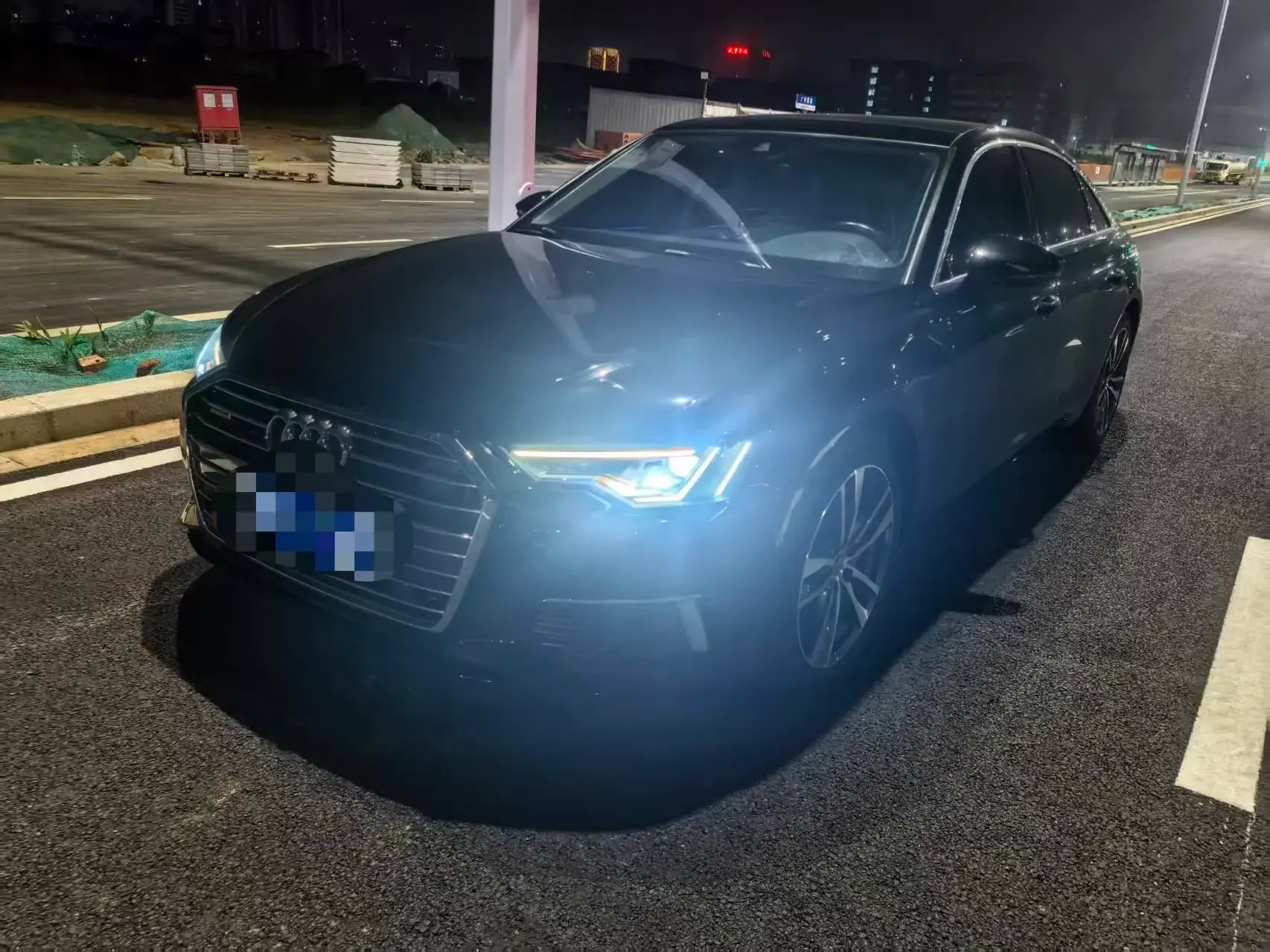 2020 AUDI A6L view 1