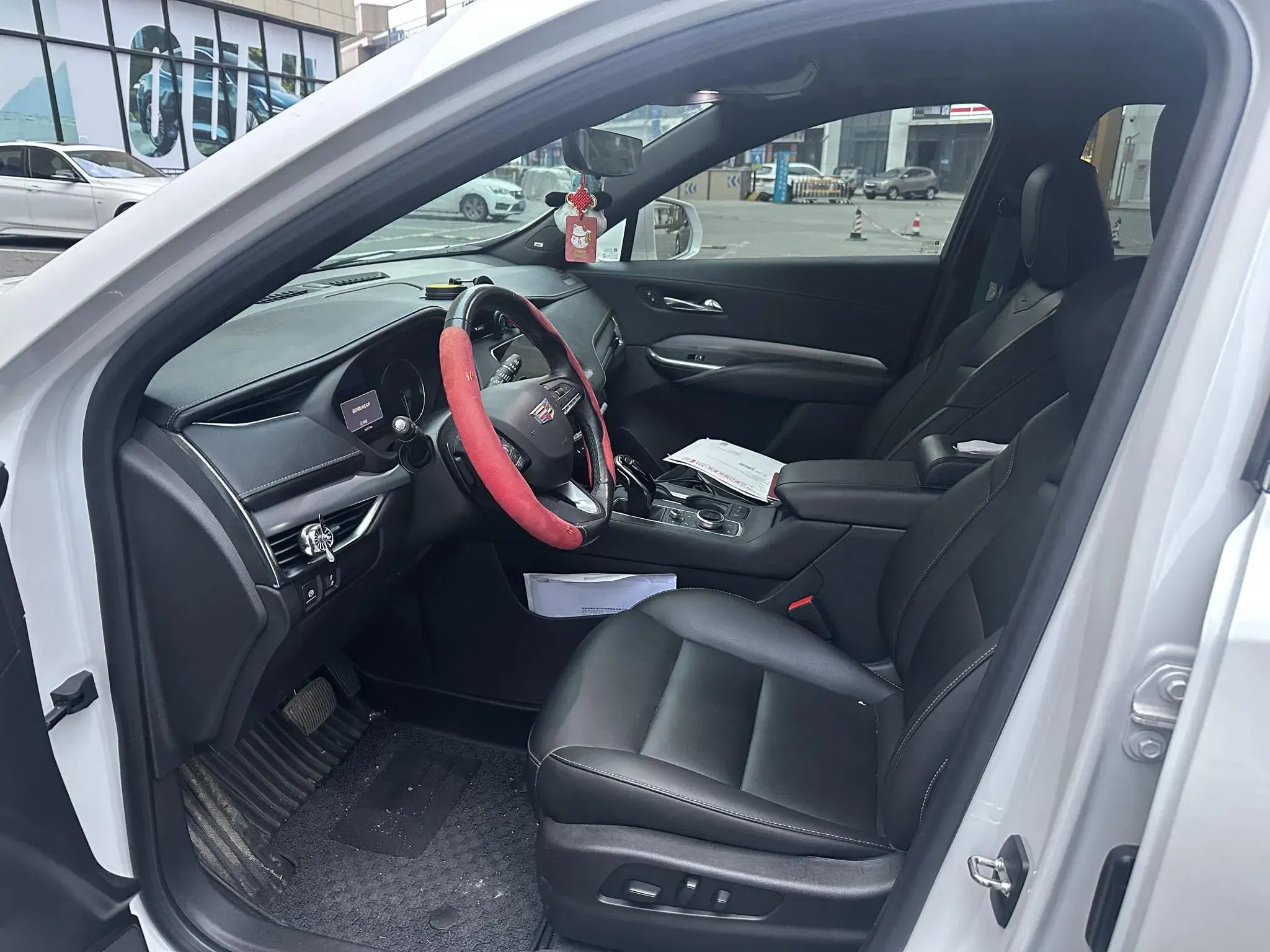 2020 CADILLAC XT4 thumbnail 4