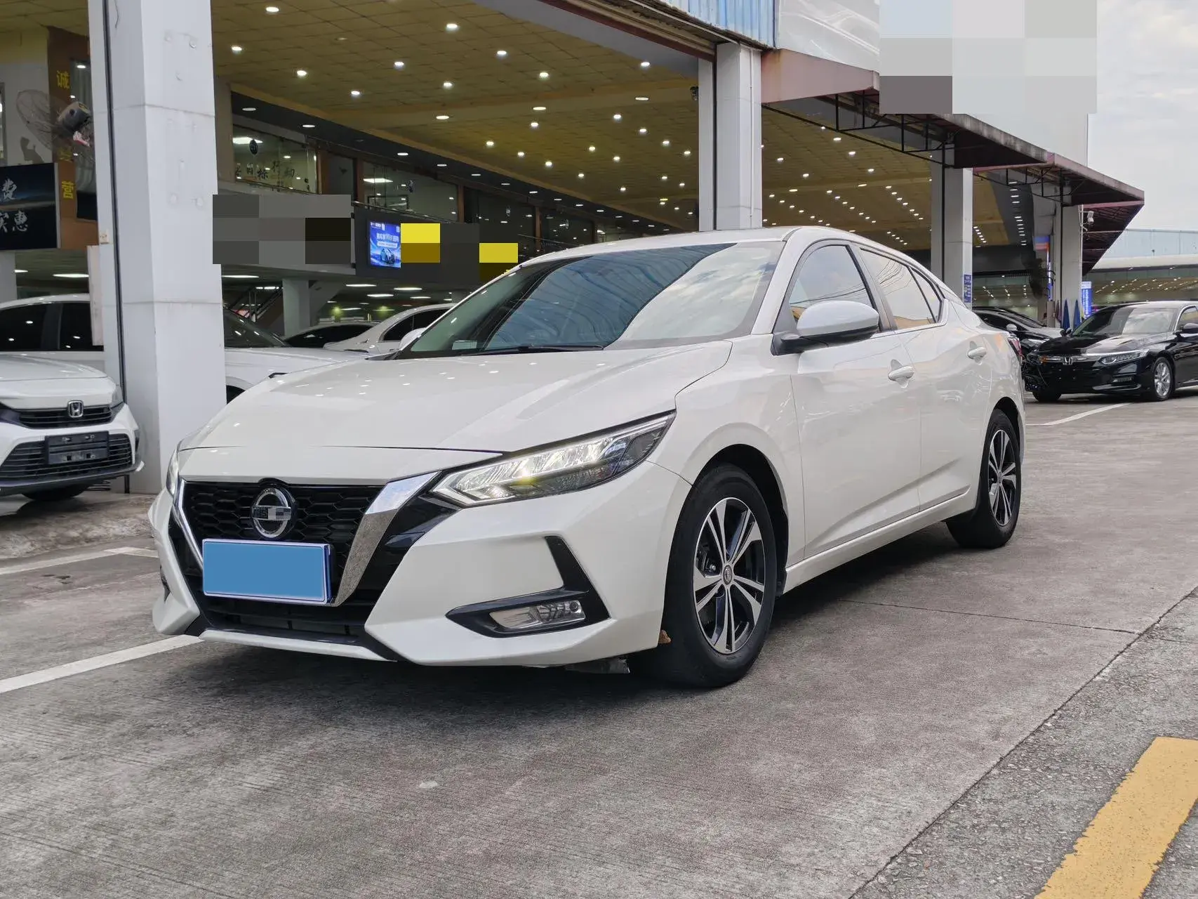 2020 NISSAN SYLPHY view 1