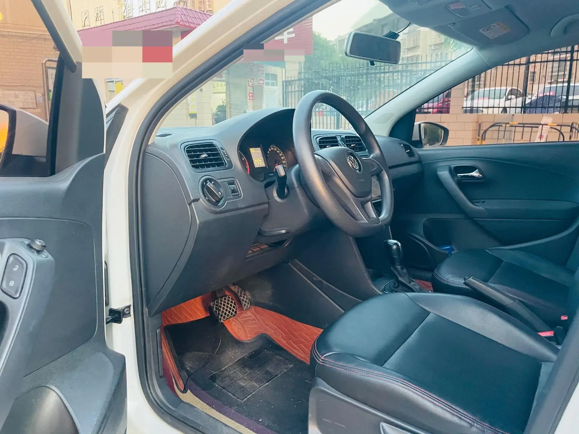 2018 VOLKSWAGEN POLO thumbnail 4