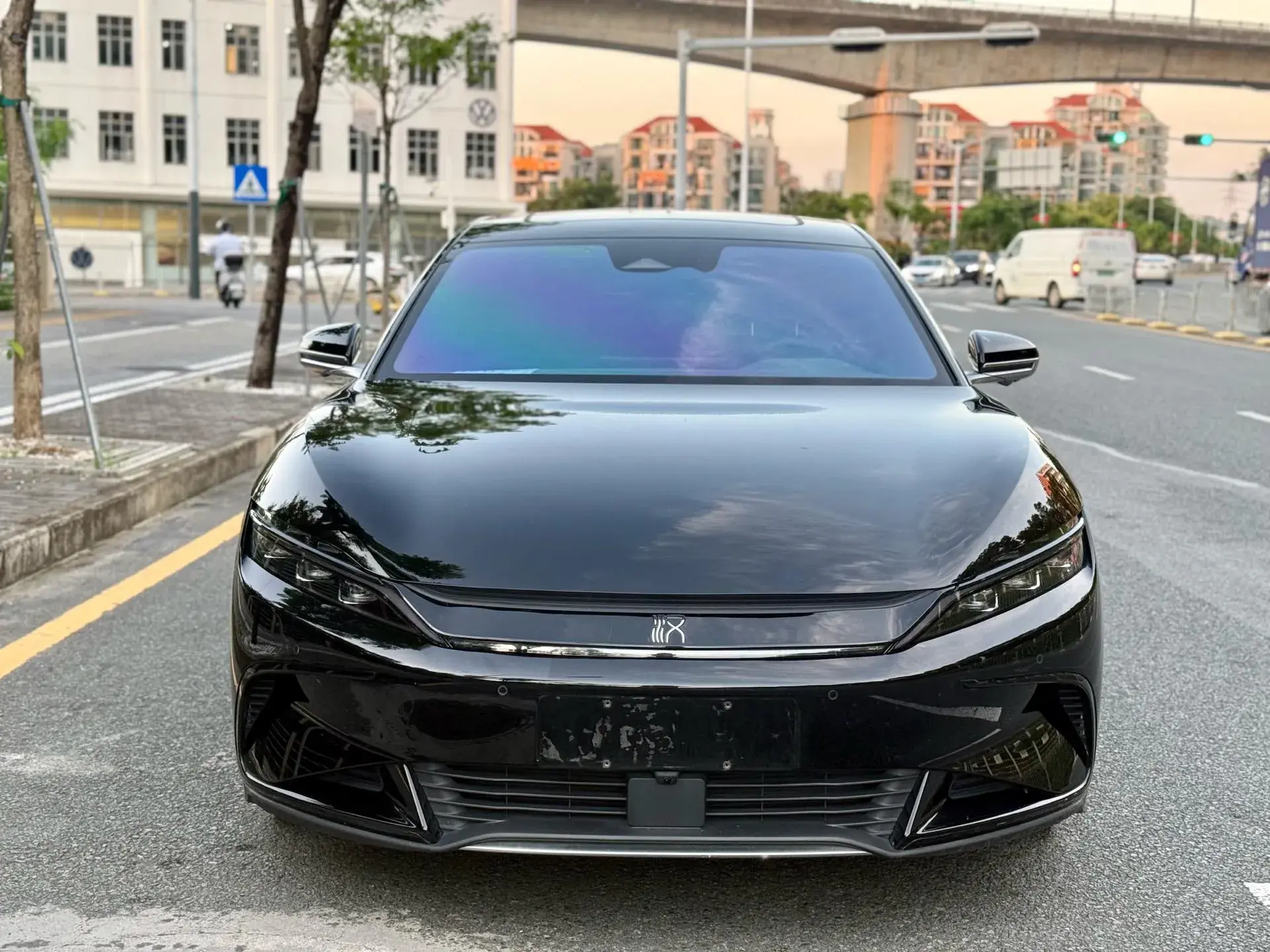 2023 BYD HAN thumbnail 2