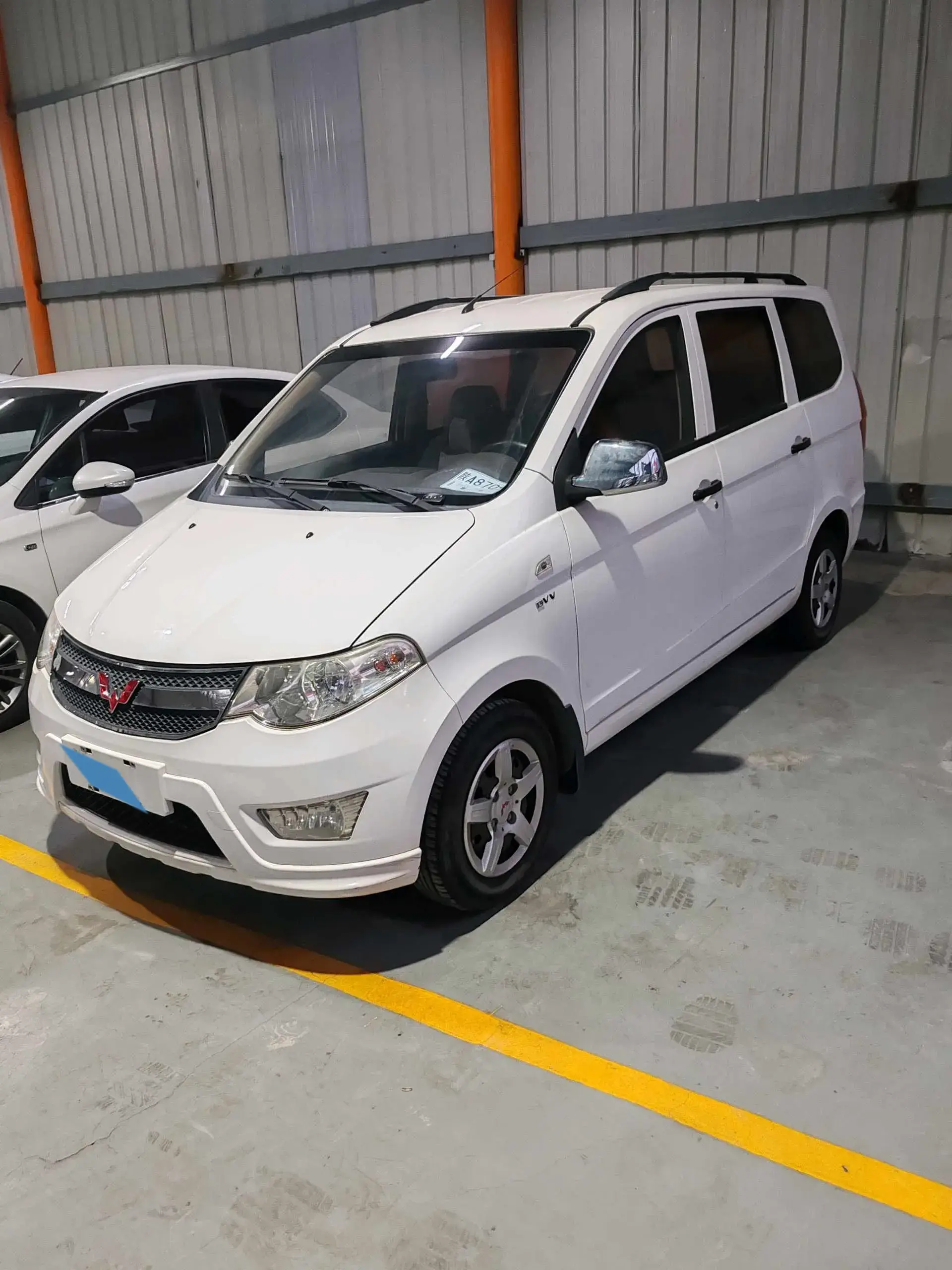 2015 WULING HONGGUANG view 1