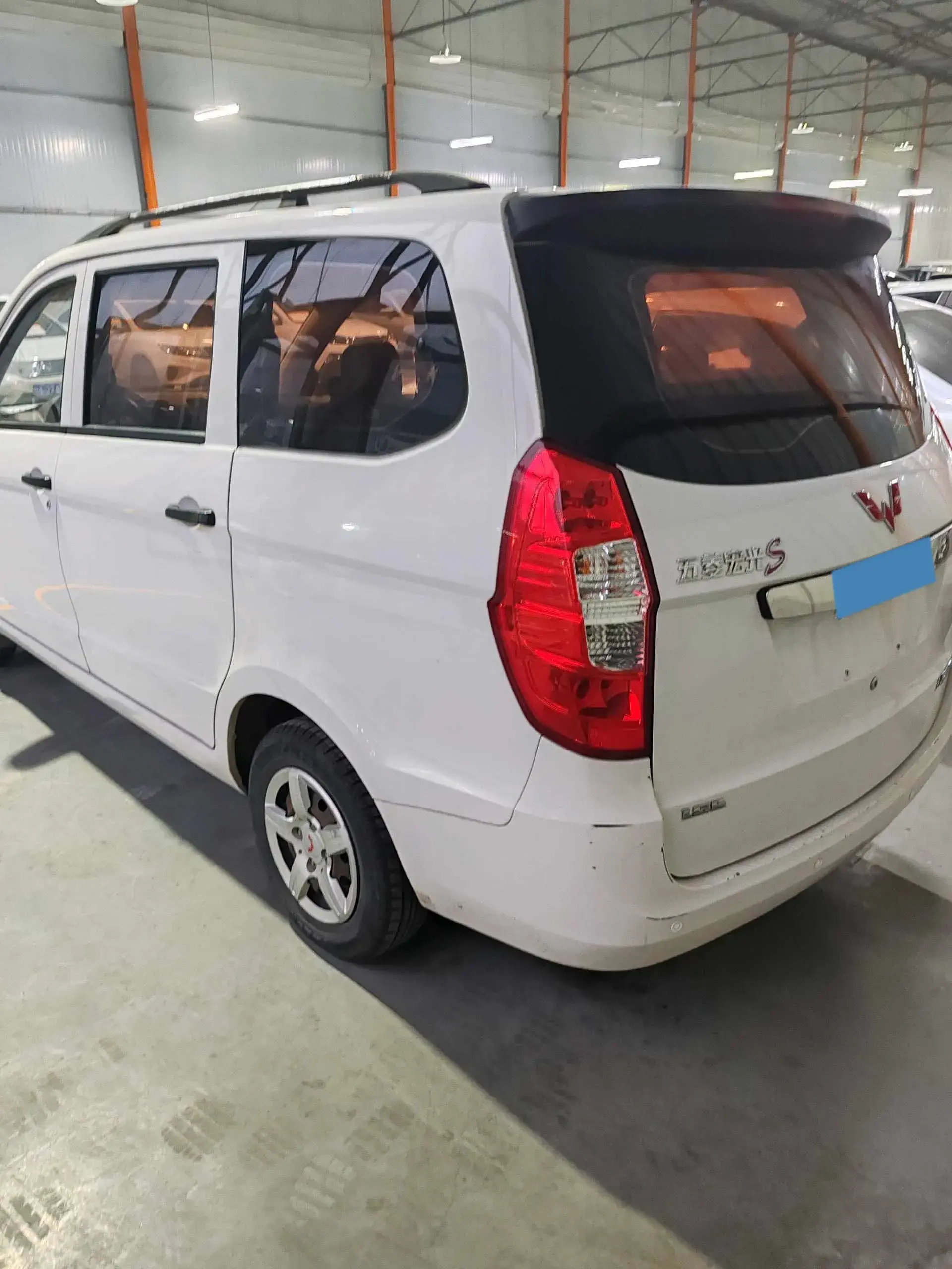 2015 WULING HONGGUANG thumbnail 4