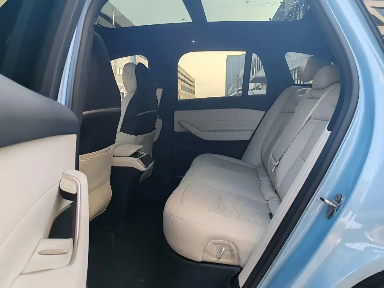 2024 NIO ES6 thumbnail 3