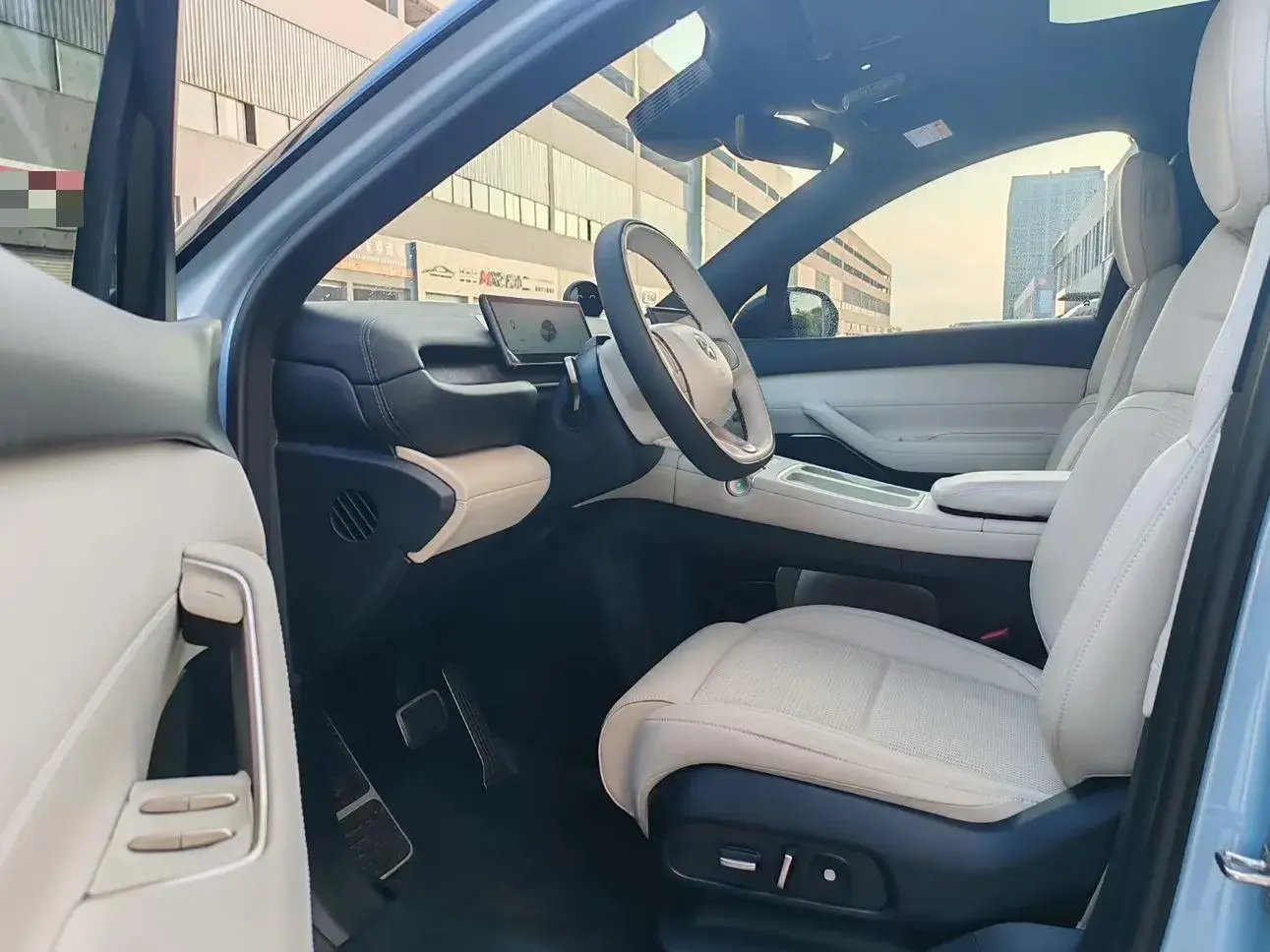 2024 NIO ES6 thumbnail 2