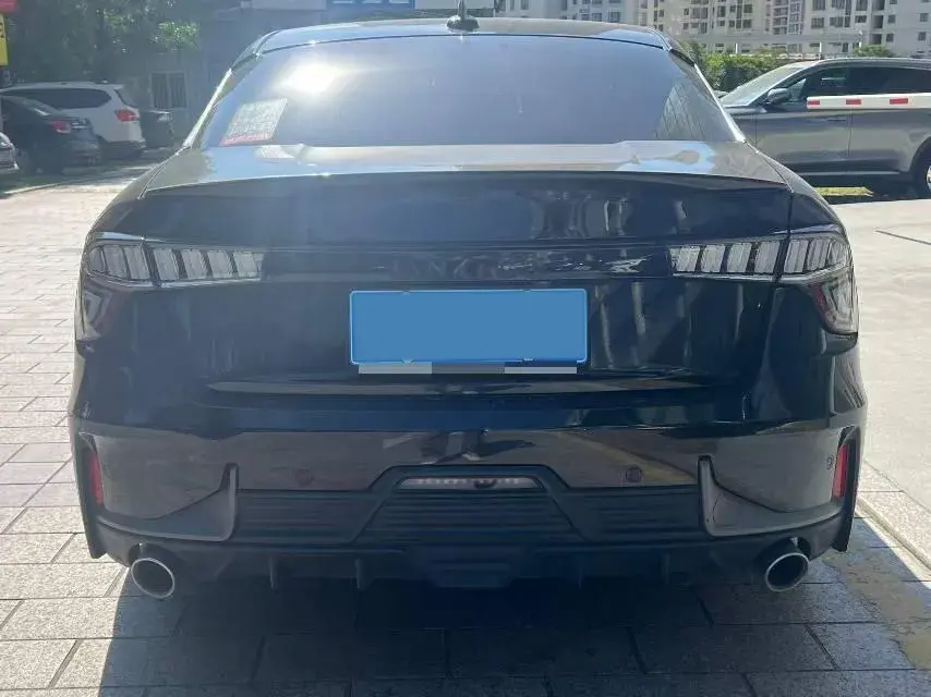 2020 LYNK&CO 03 thumbnail 4