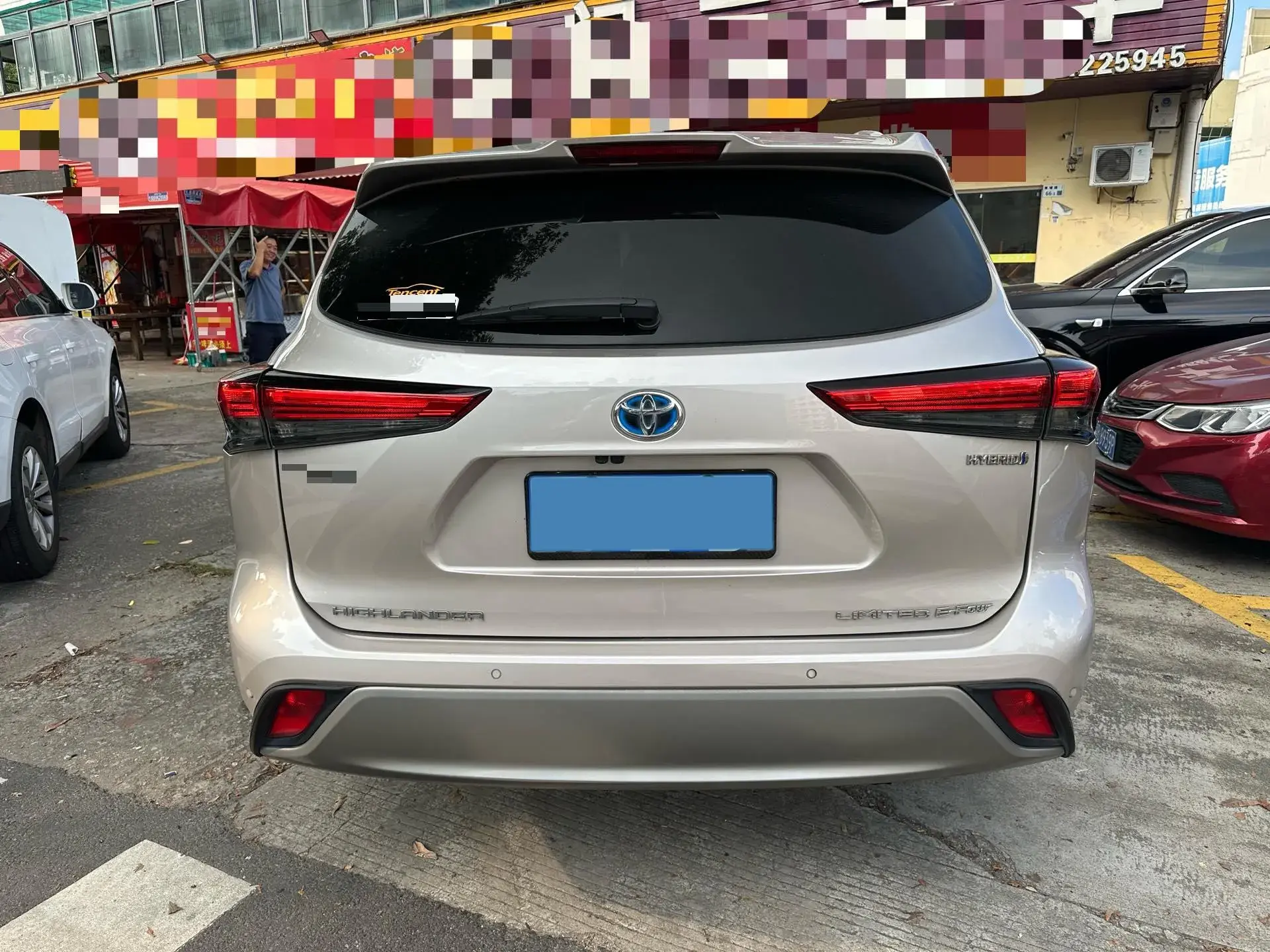 2022 TOYOTA HIGHLANDER thumbnail 3