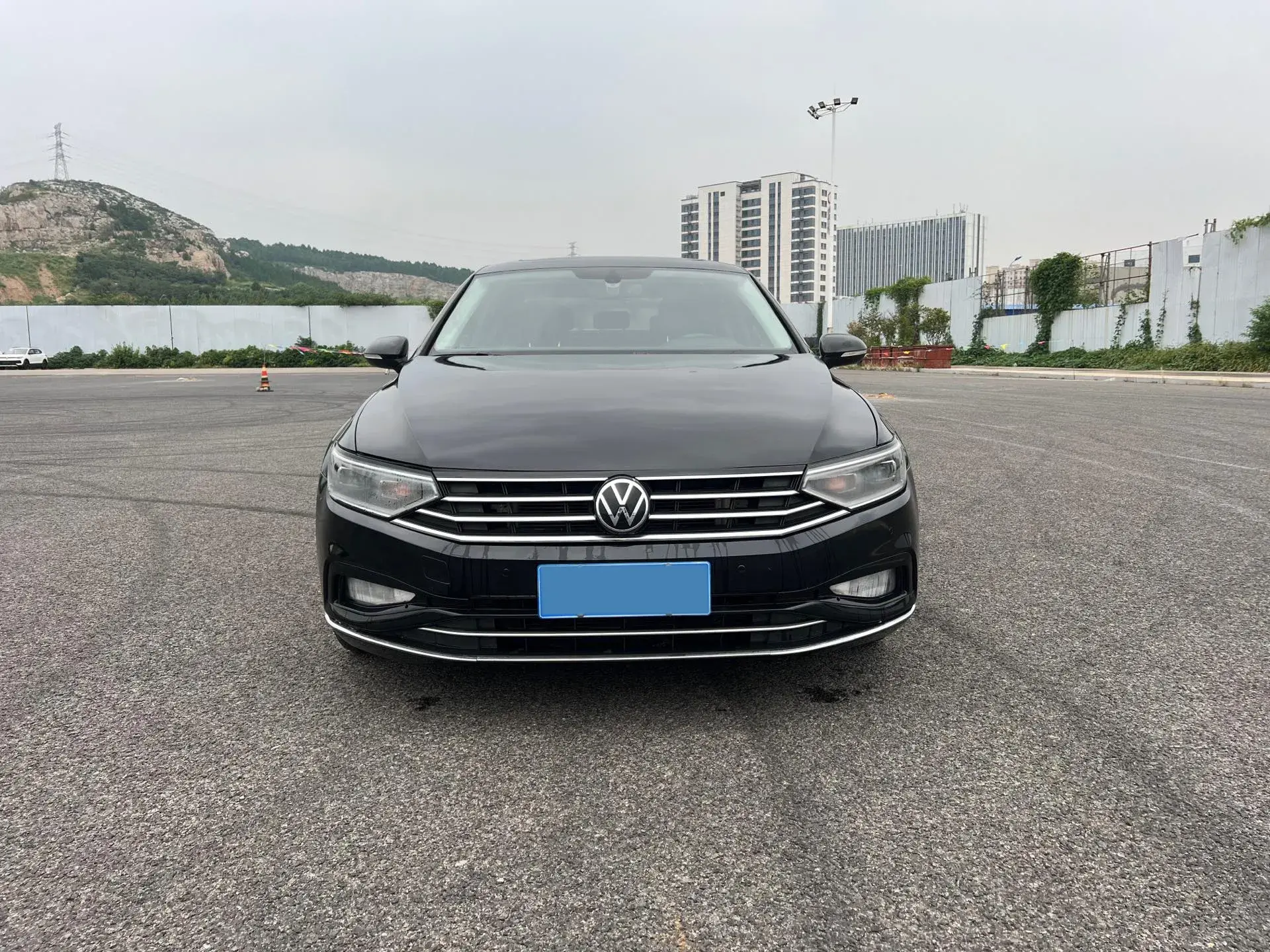 2021 VOLKSWAGEN MAGOTAN thumbnail 3