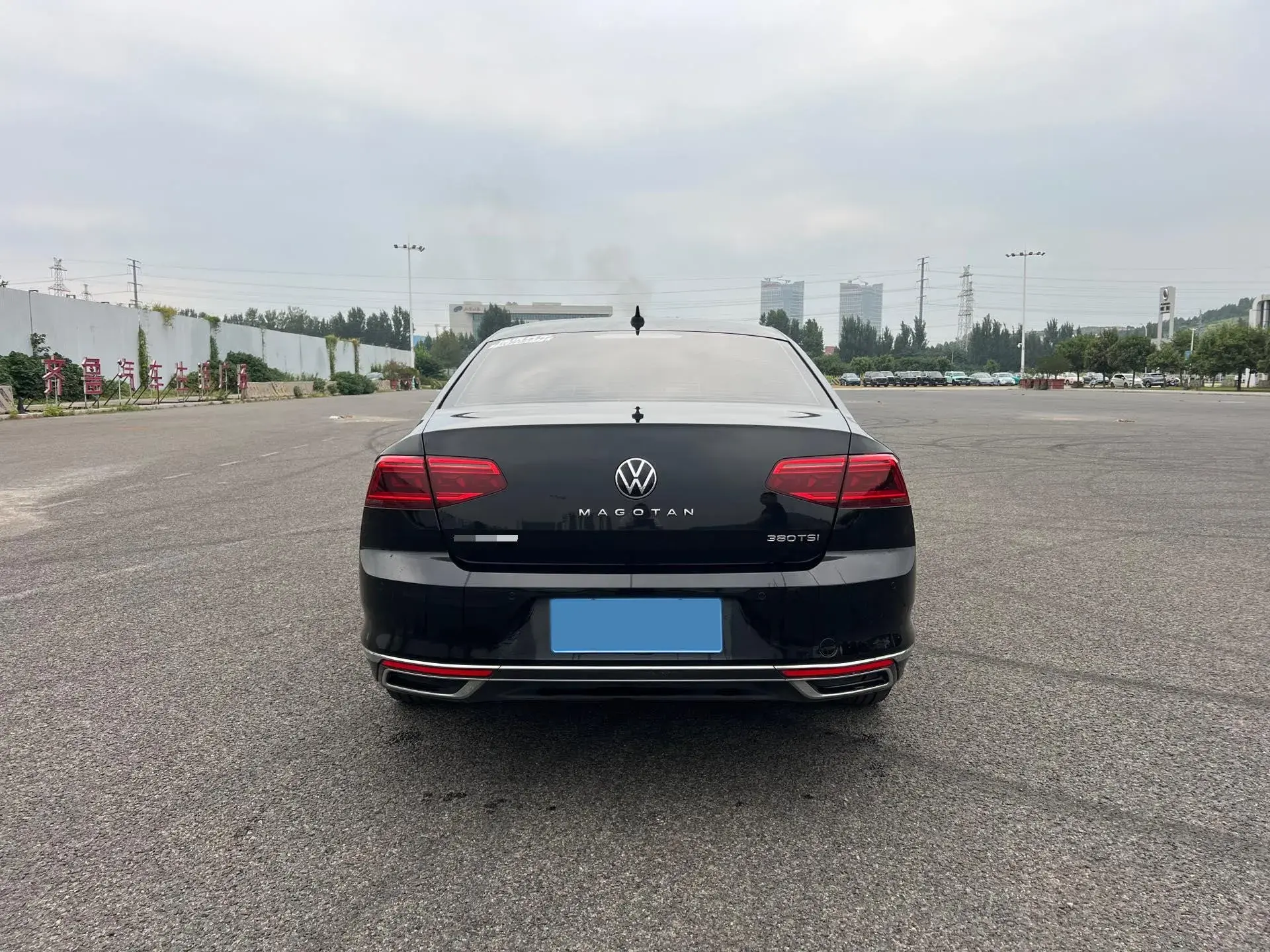 2021 VOLKSWAGEN MAGOTAN thumbnail 4