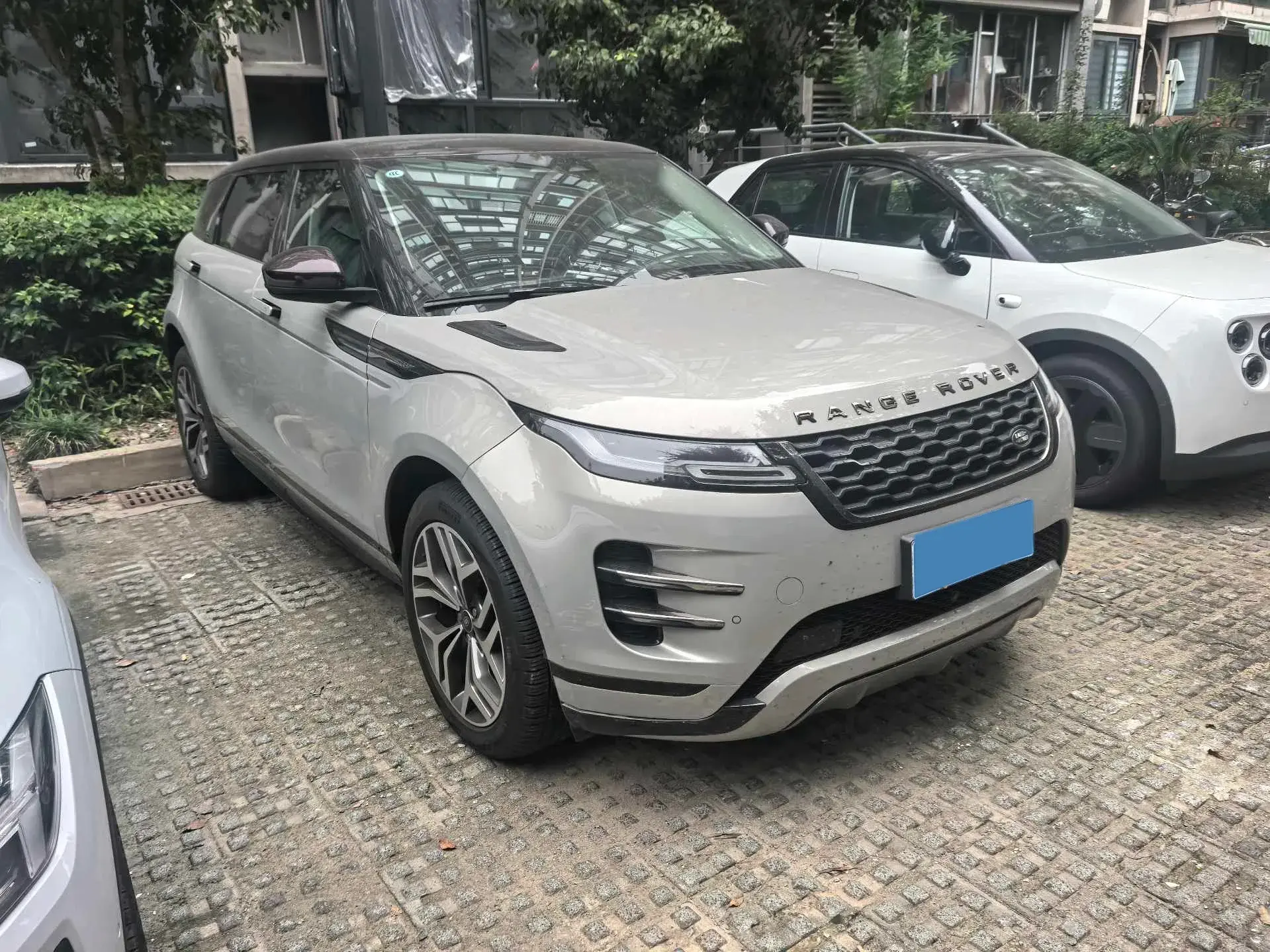 2021 LAND ROVER thumbnail 2