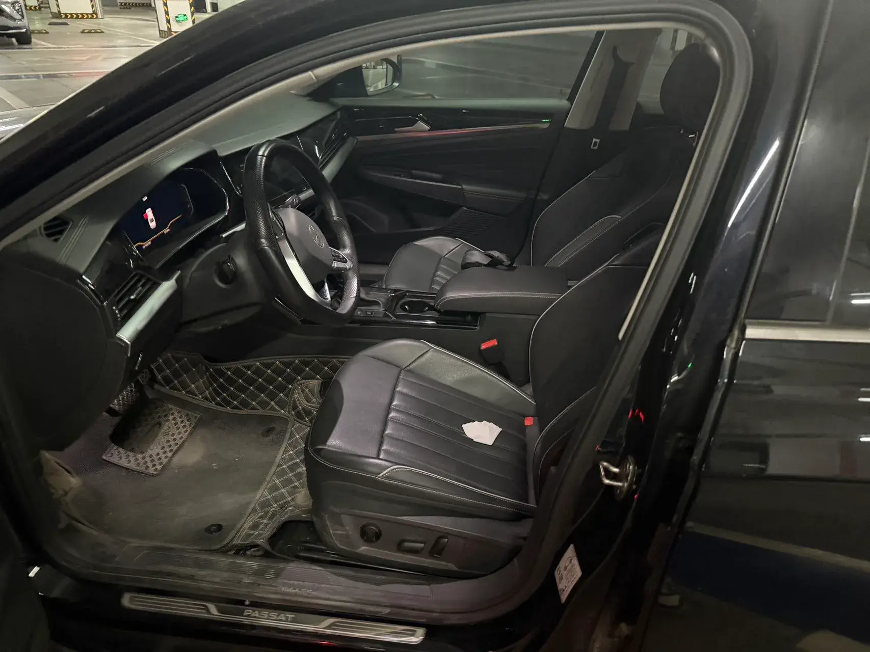 2022 VOLKSWAGEN PASSAT thumbnail 4