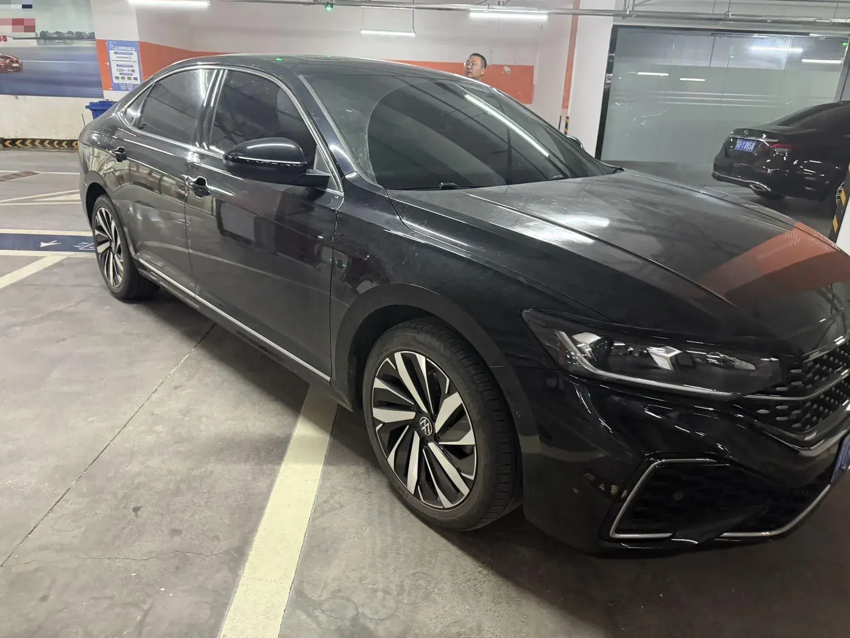 2022 VOLKSWAGEN PASSAT thumbnail 3