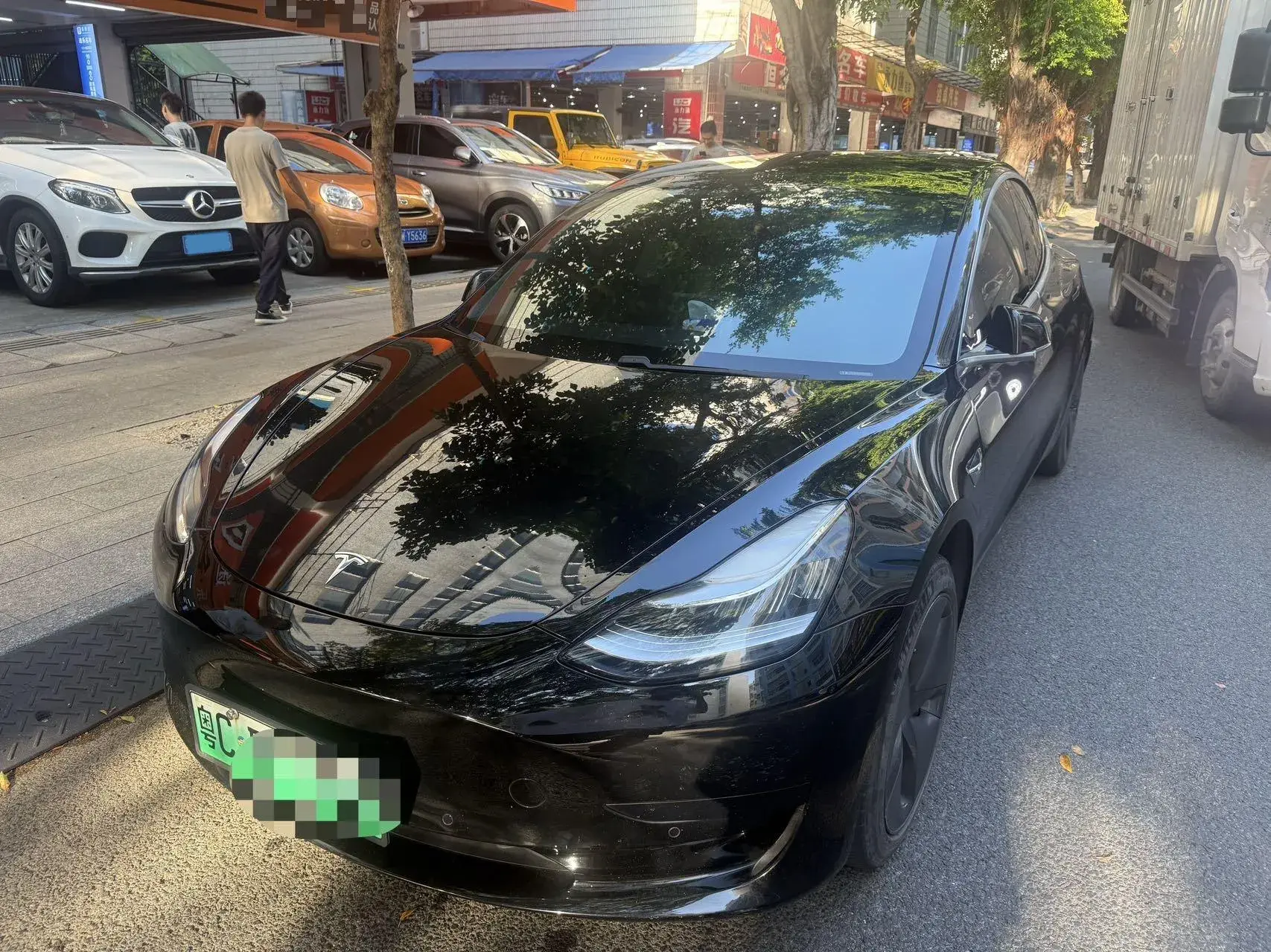 2020 TESLA MODEL view 1
