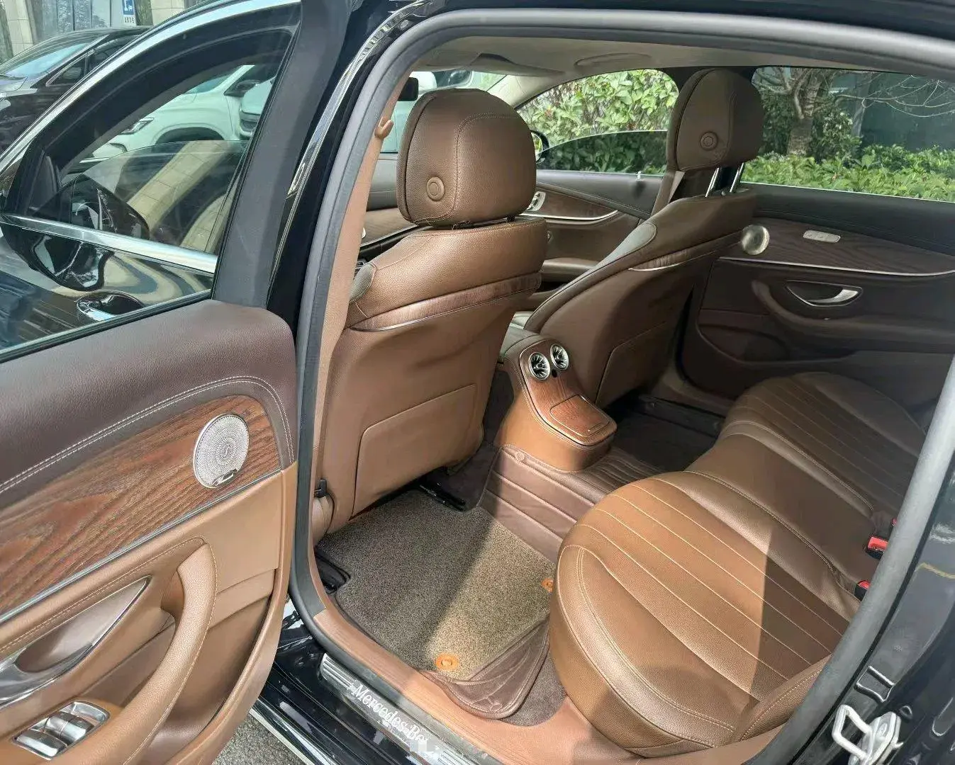 2022 MERCEDES-BENZ E thumbnail 4